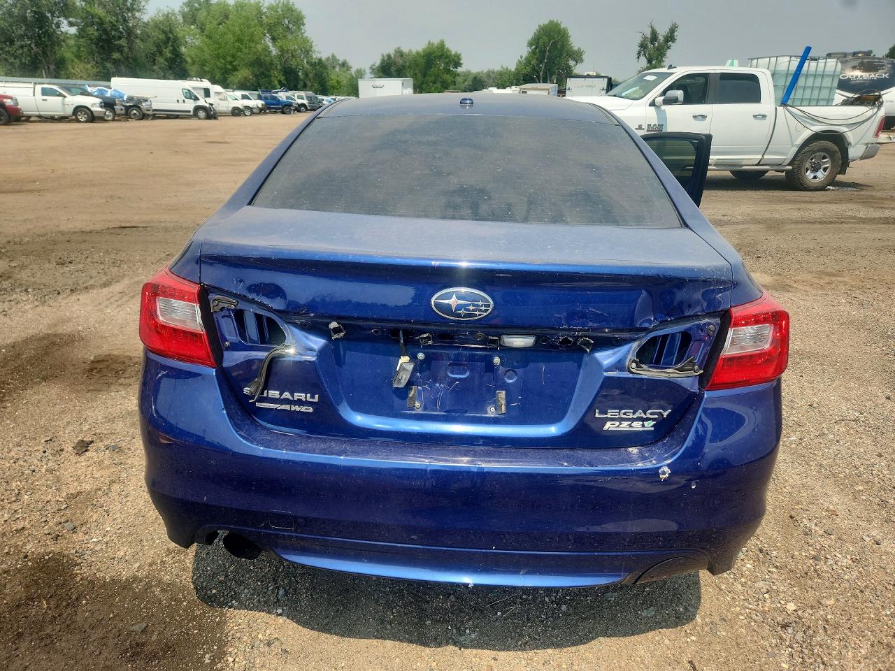 2015 Subaru Legacy 2.5i Premium Синий vin: 4S3BNAH68F3074301