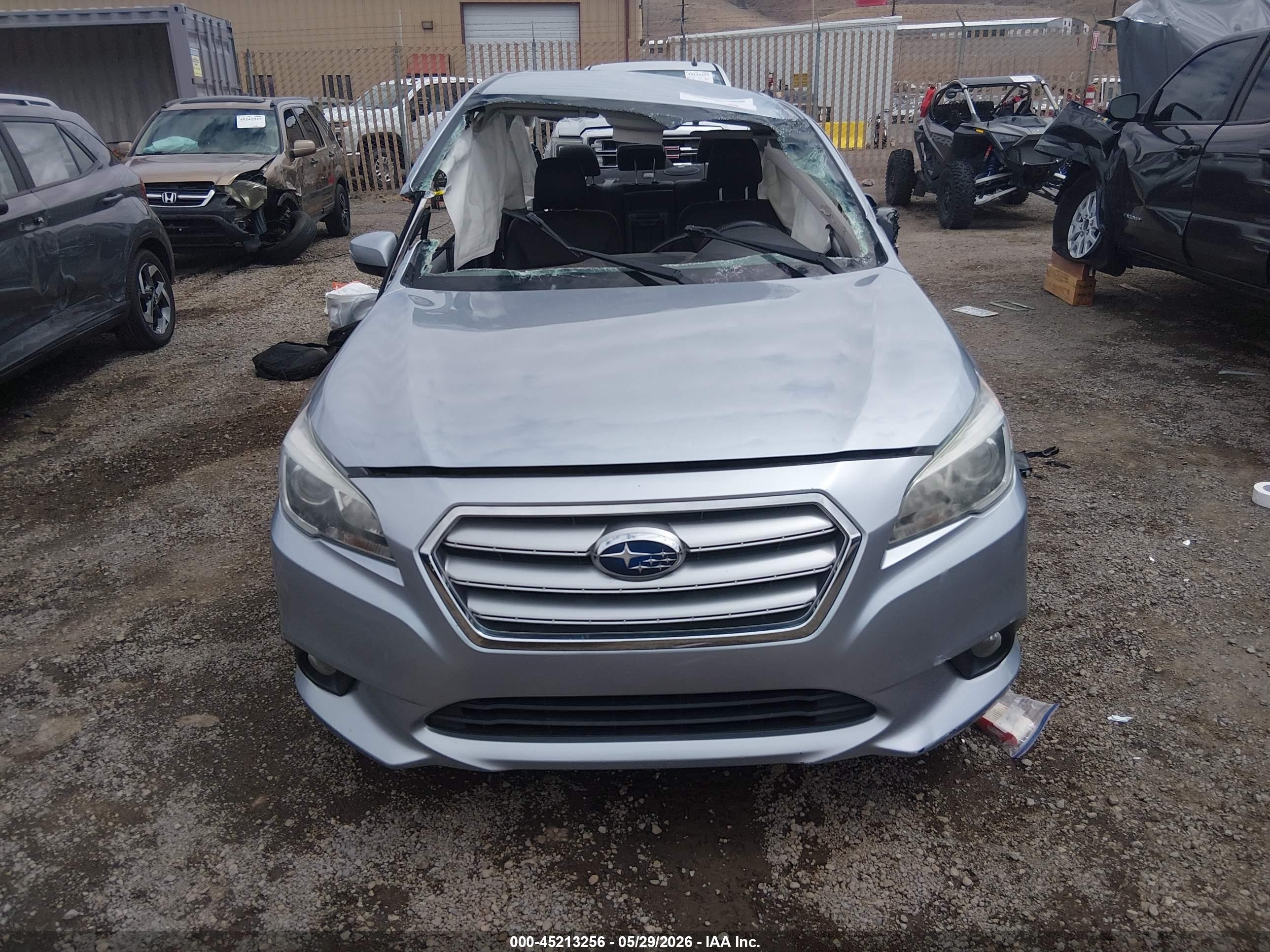 2015 Subaru Legacy 2.5i Limited Silver vin: 4S3BNAJ60F3020369