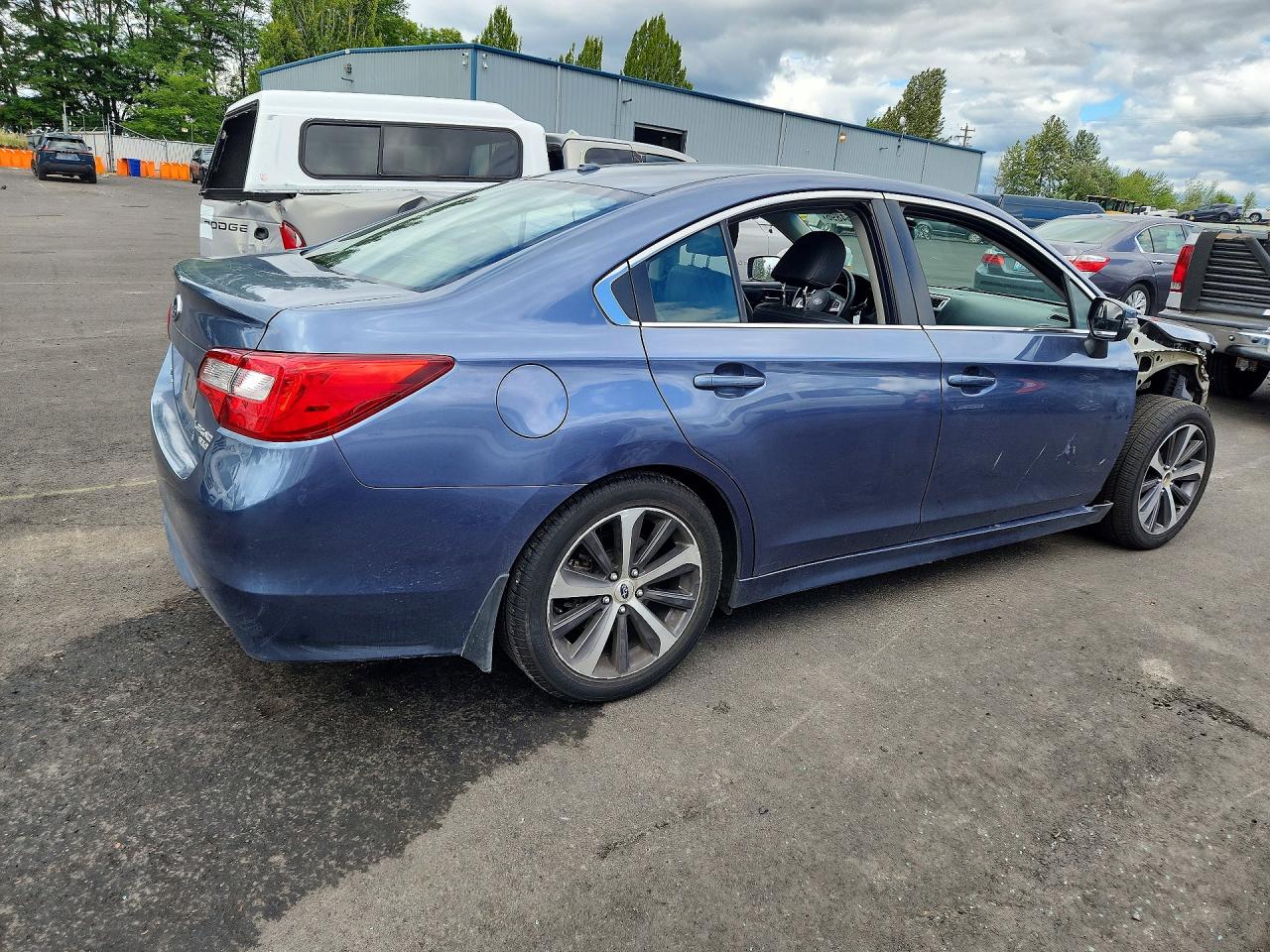 2015 Subaru Legacy 2.5i Limited Синий vin: 4S3BNAJ61F3019814
