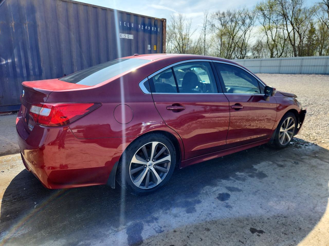 2015 Subaru Legacy 2.5i Limited Red vin: 4S3BNAJ61F3049234