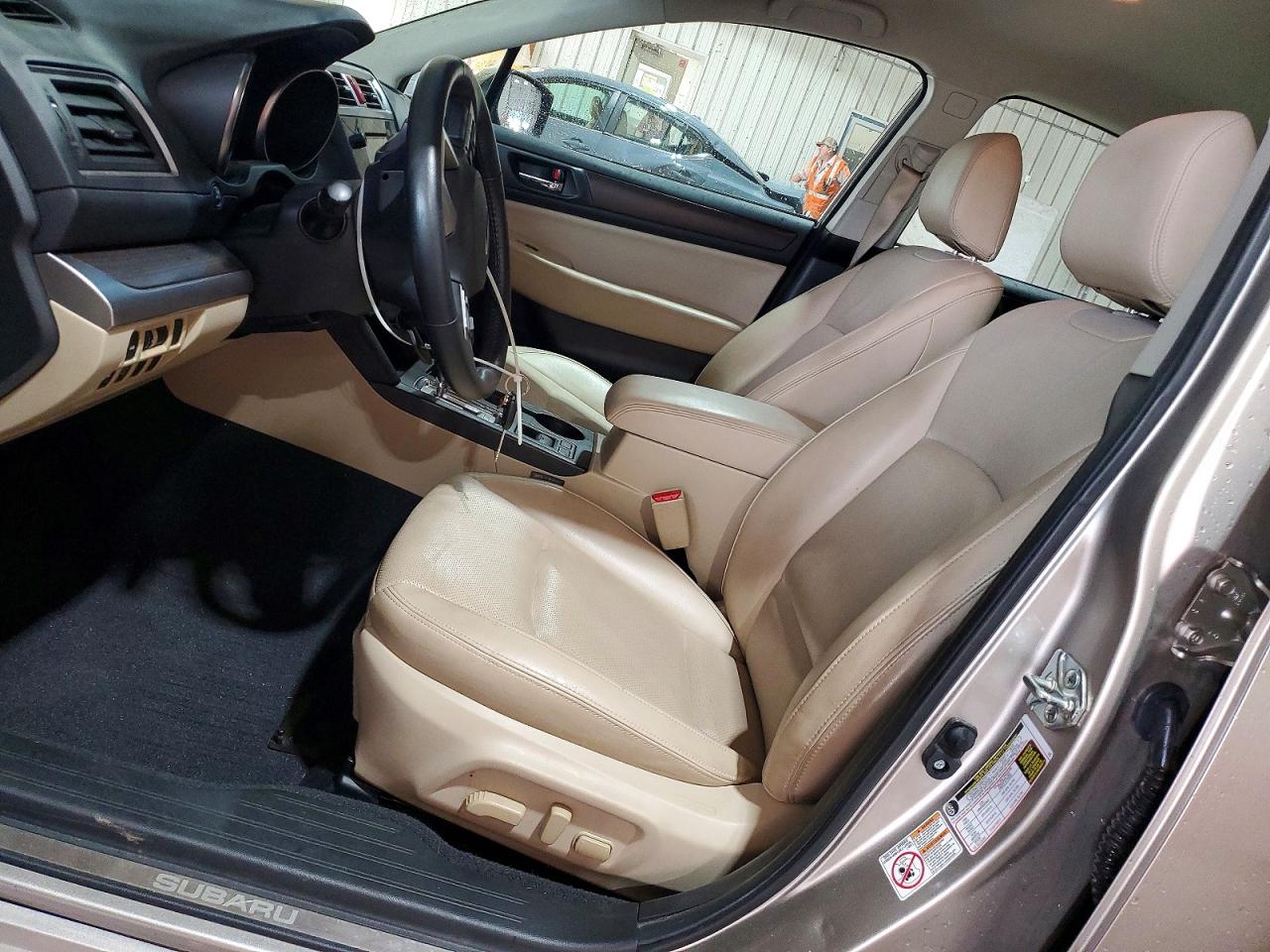 2015 Subaru Legacy 2.5i Limited Tan vin: 4S3BNAJ65F3072466