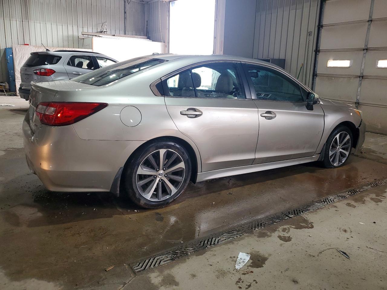 2015 Subaru Legacy 2.5i Limited Tan vin: 4S3BNAJ65F3072466