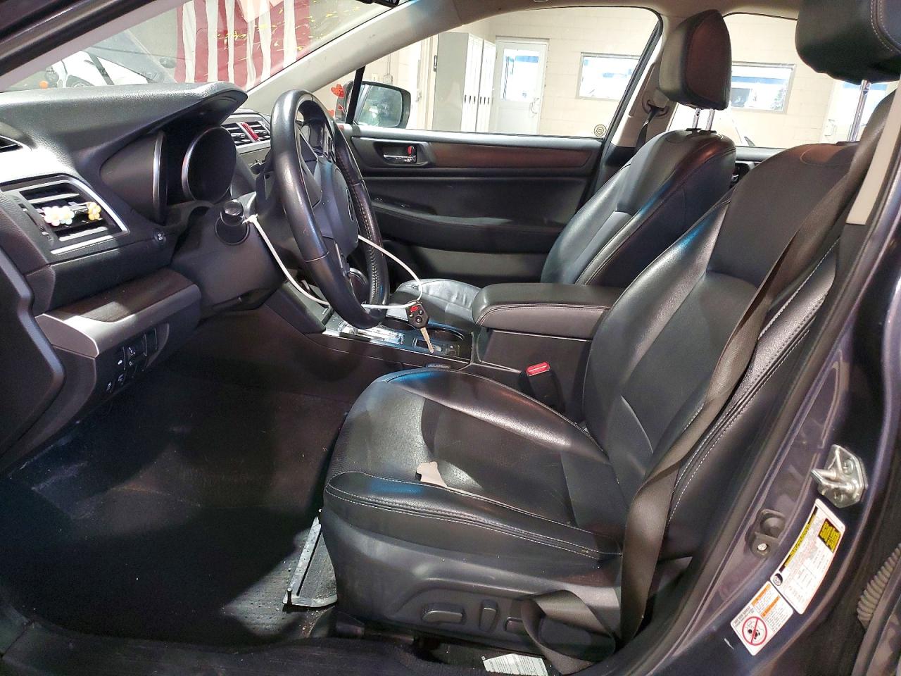 2015 Subaru Legacy 2.5i Limited Gray vin: 4S3BNAJ66F3039802