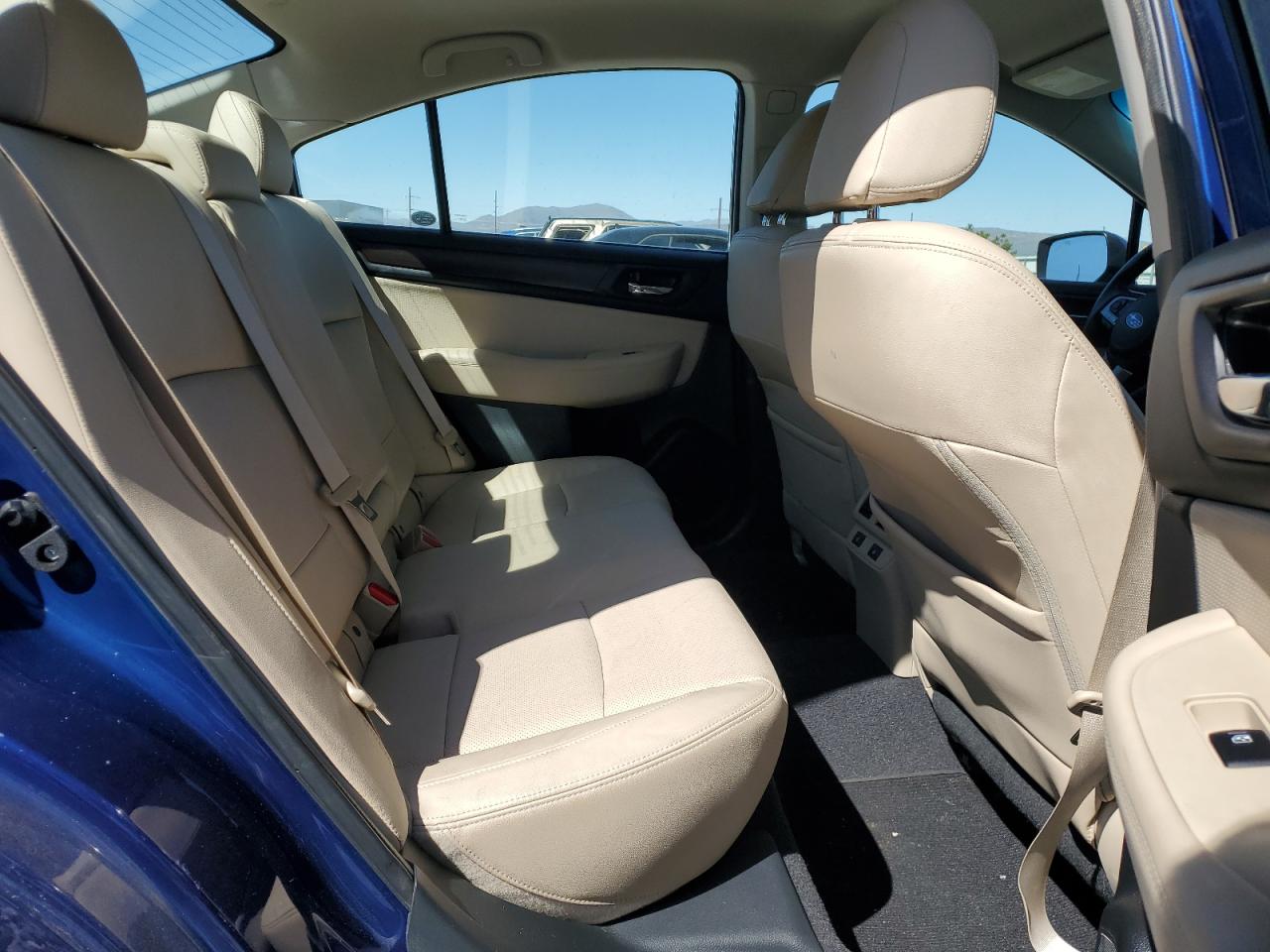 2015 Subaru Legacy 2.5i Limited Blue vin: 4S3BNAJ68F3059615