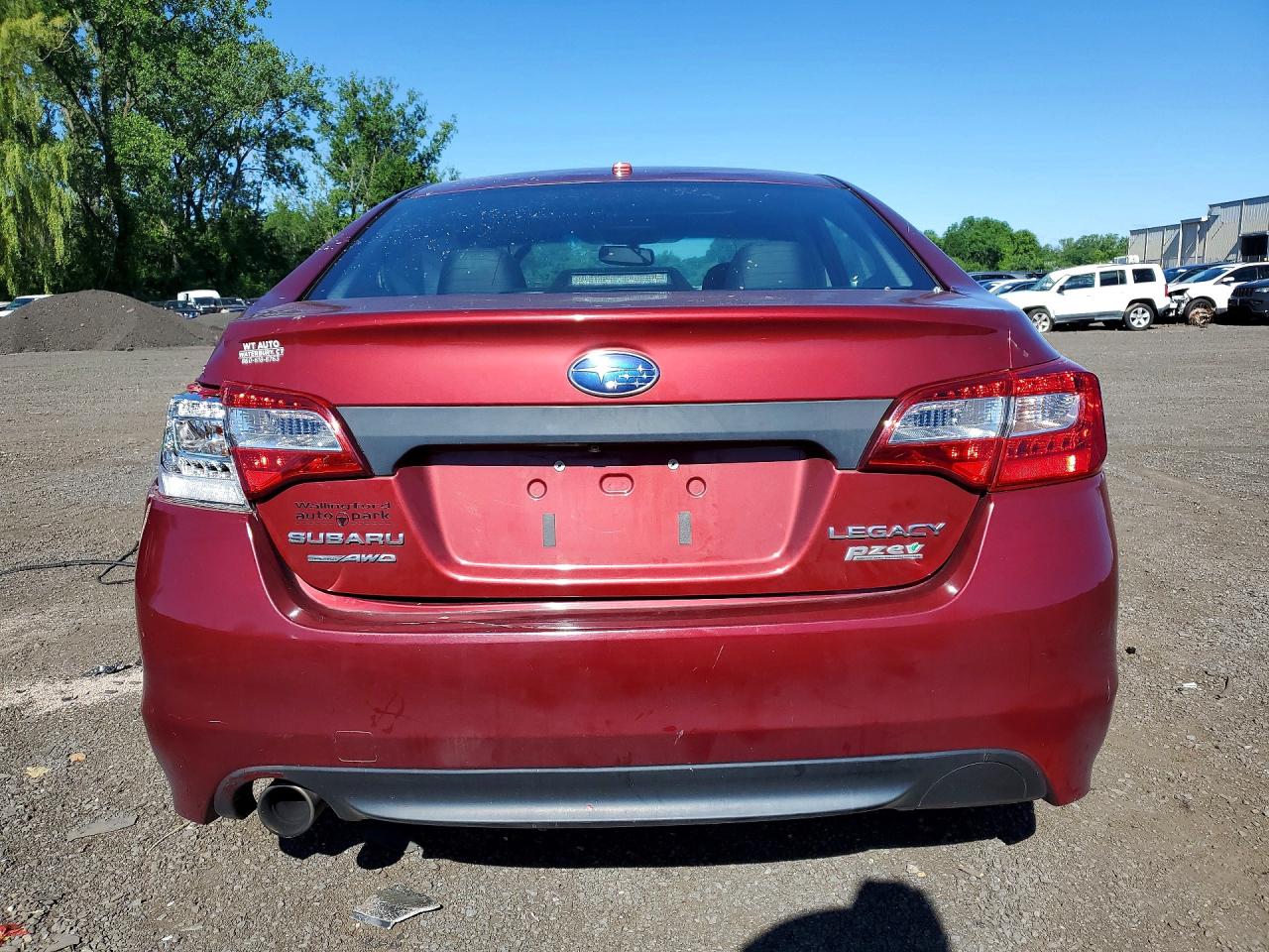 2015 Subaru Legacy 2.5i Limited Burgundy vin: 4S3BNAL61F3030969