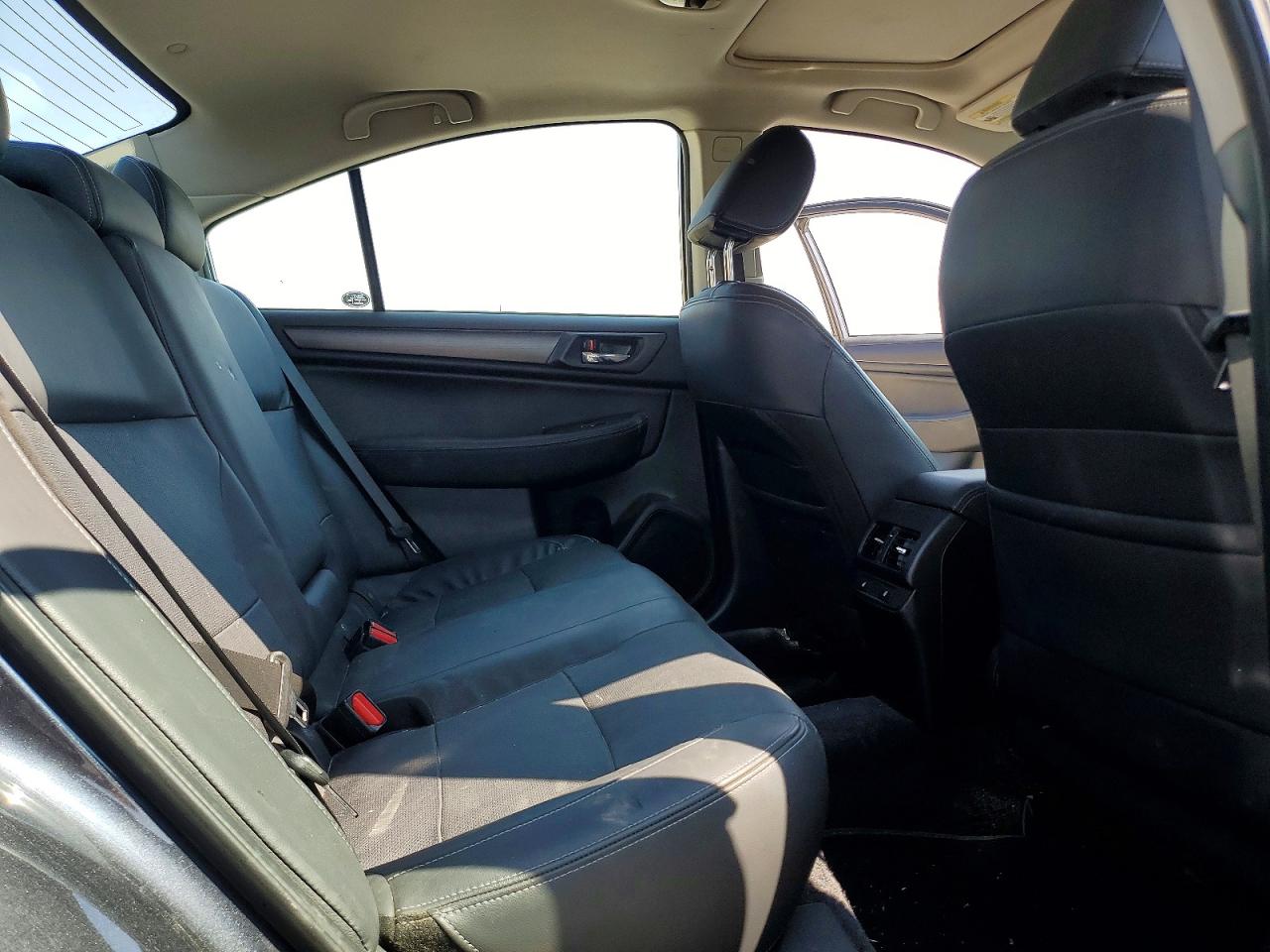 2015 Subaru Legacy 2.5i Limited Charcoal vin: 4S3BNAL62F3028101