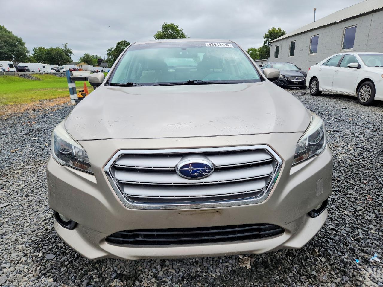 2015 Subaru Legacy 2.5i Limited Tan vin: 4S3BNAL66F3025976