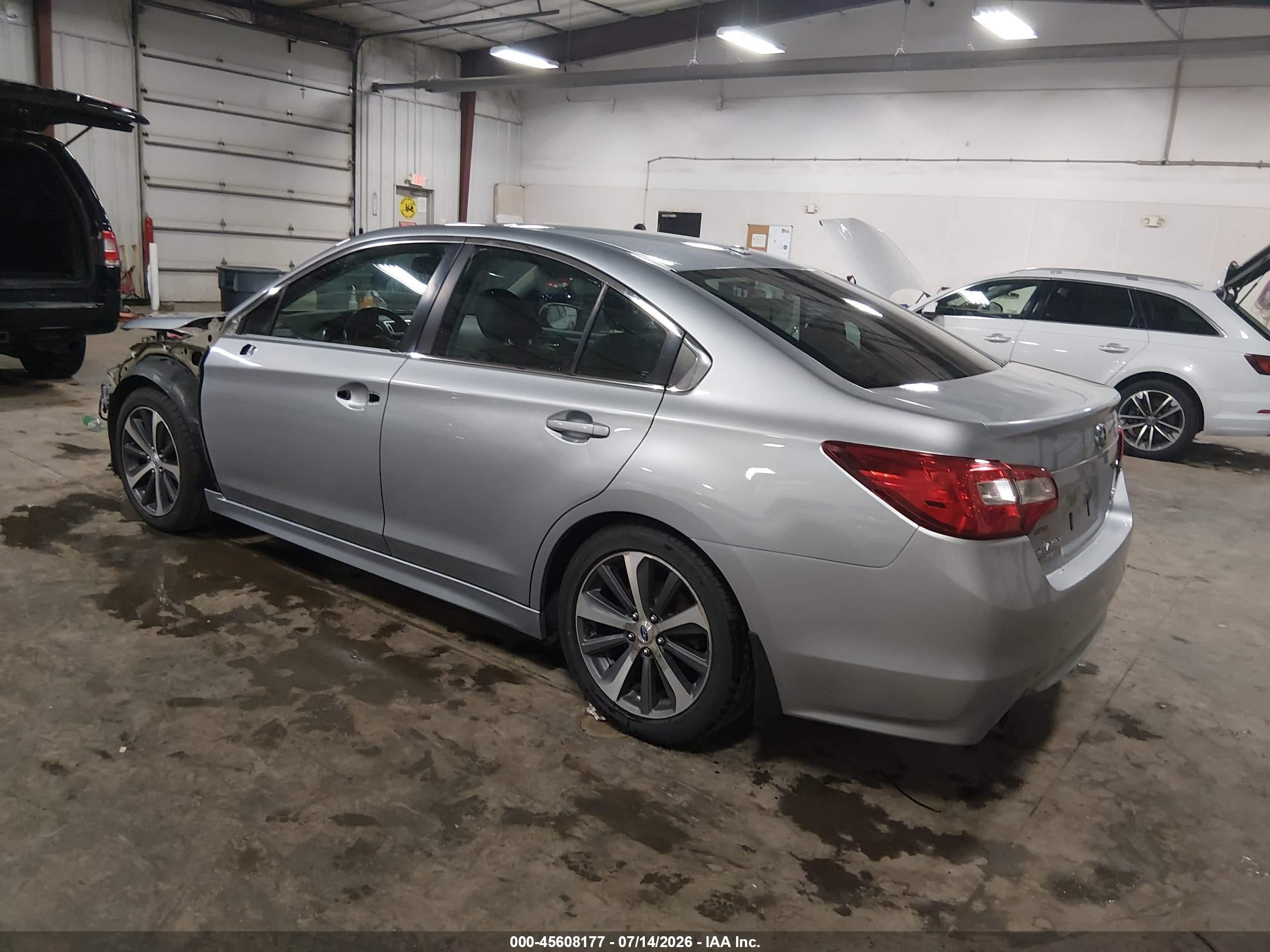 2015 Subaru Legacy 2.5i Limited Gray vin: 4S3BNAL66F3038131