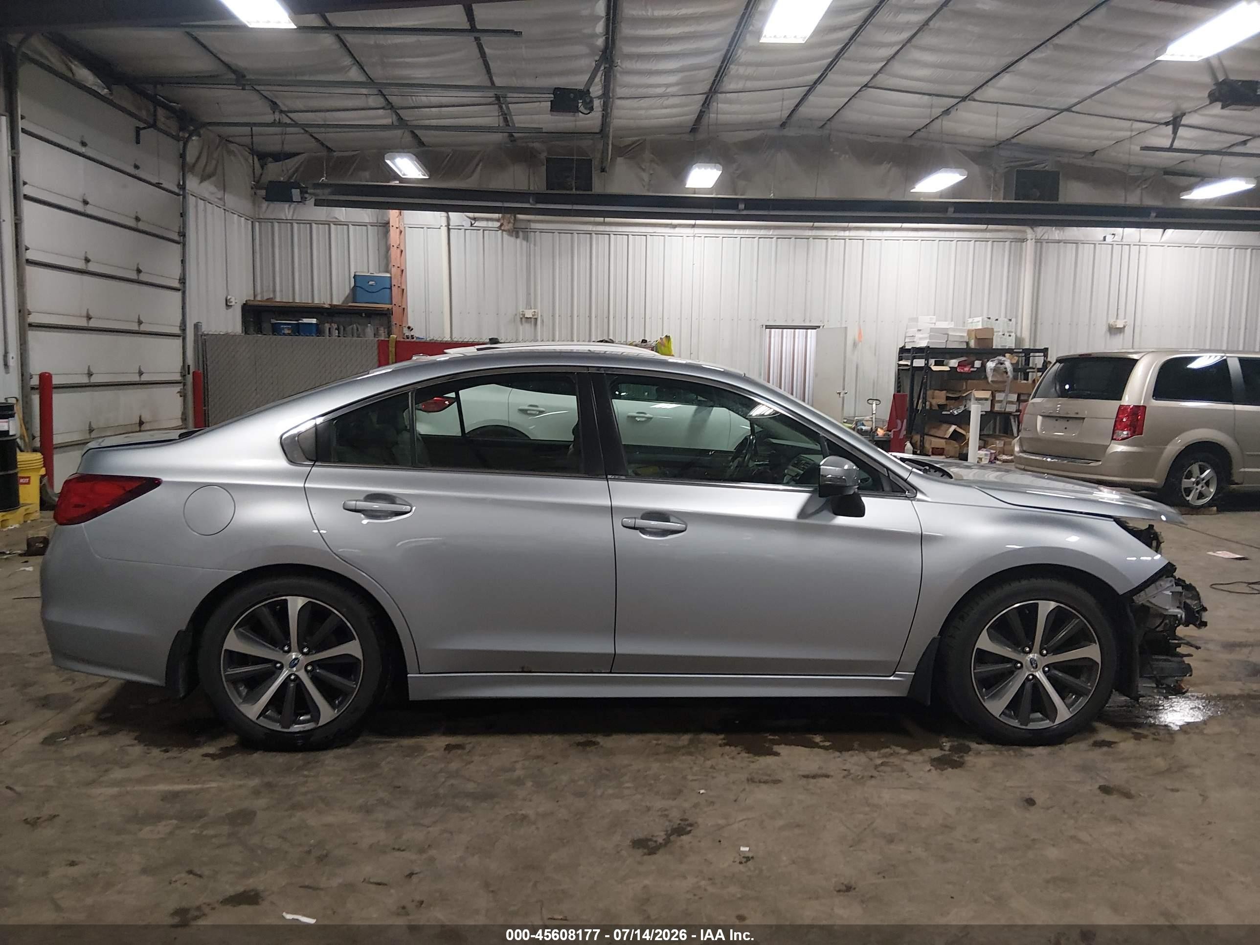 2015 Subaru Legacy 2.5i Limited Gray vin: 4S3BNAL66F3038131