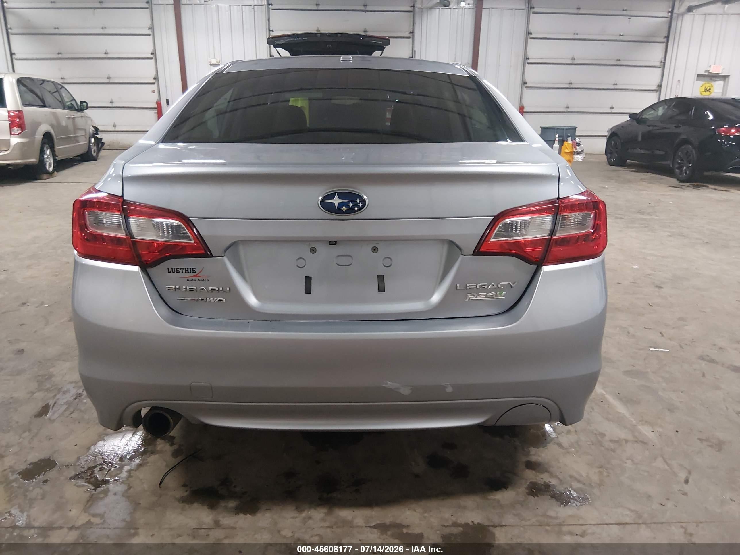 2015 Subaru Legacy 2.5i Limited Gray vin: 4S3BNAL66F3038131