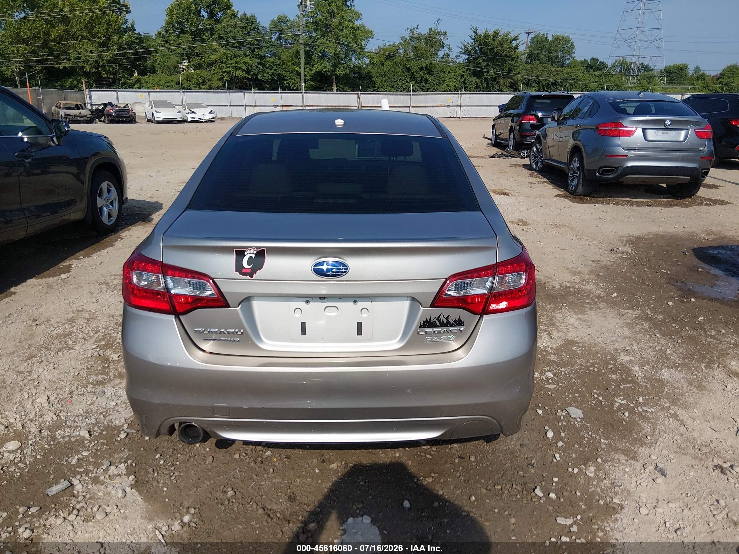 2015 Subaru Legacy 2.5i Limited Желто-коричневый vin: 4S3BNAL68F3012694