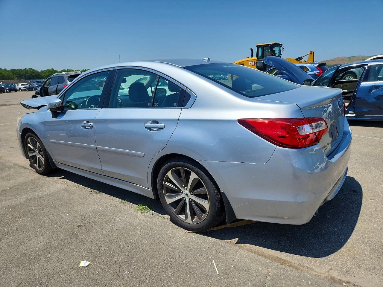 2015 Subaru Legacy 2.5i Limited Silver vin: 4S3BNAL69F3065338