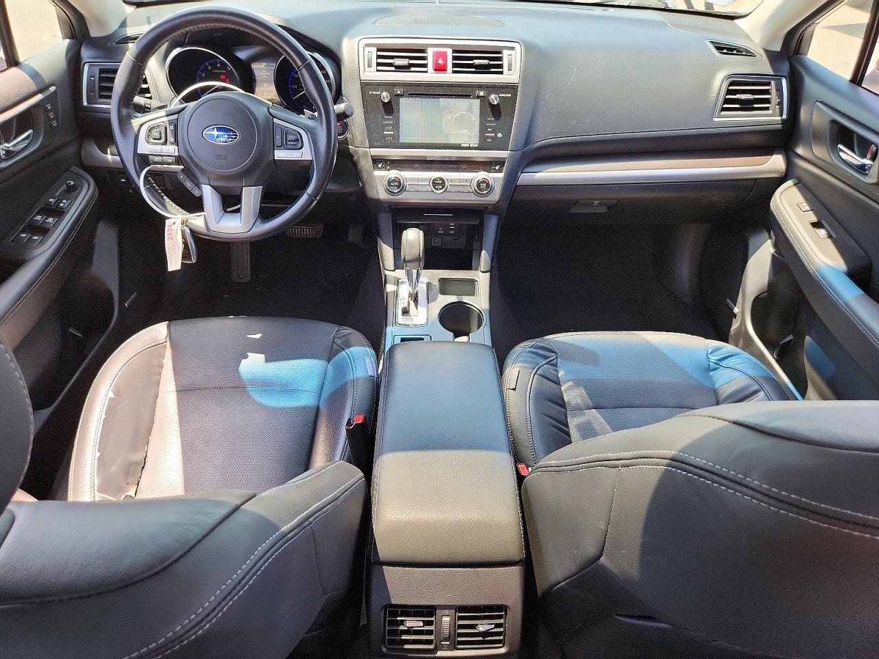 2015 Subaru Legacy 2.5i Limited Silver vin: 4S3BNAL69F3065338