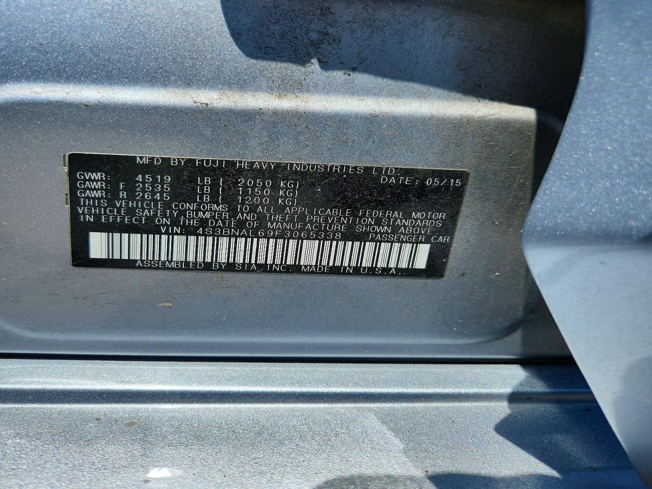 2015 Subaru Legacy 2.5i Limited Silver vin: 4S3BNAL69F3065338