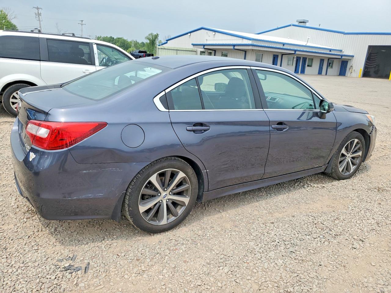 2015 Subaru Legacy 2.5i Limited Gray vin: 4S3BNAL6XF3008050