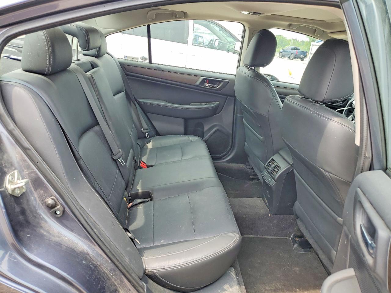 2015 Subaru Legacy 2.5i Limited Gray vin: 4S3BNAL6XF3008050
