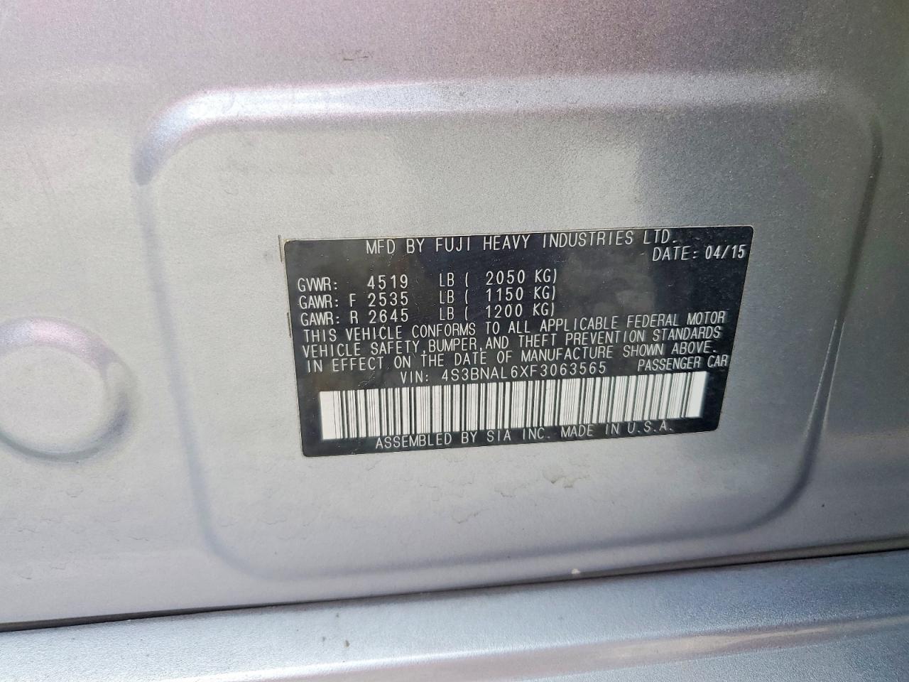 2015 Subaru Legacy 2.5i Limited Серебряный vin: 4S3BNAL6XF3063565