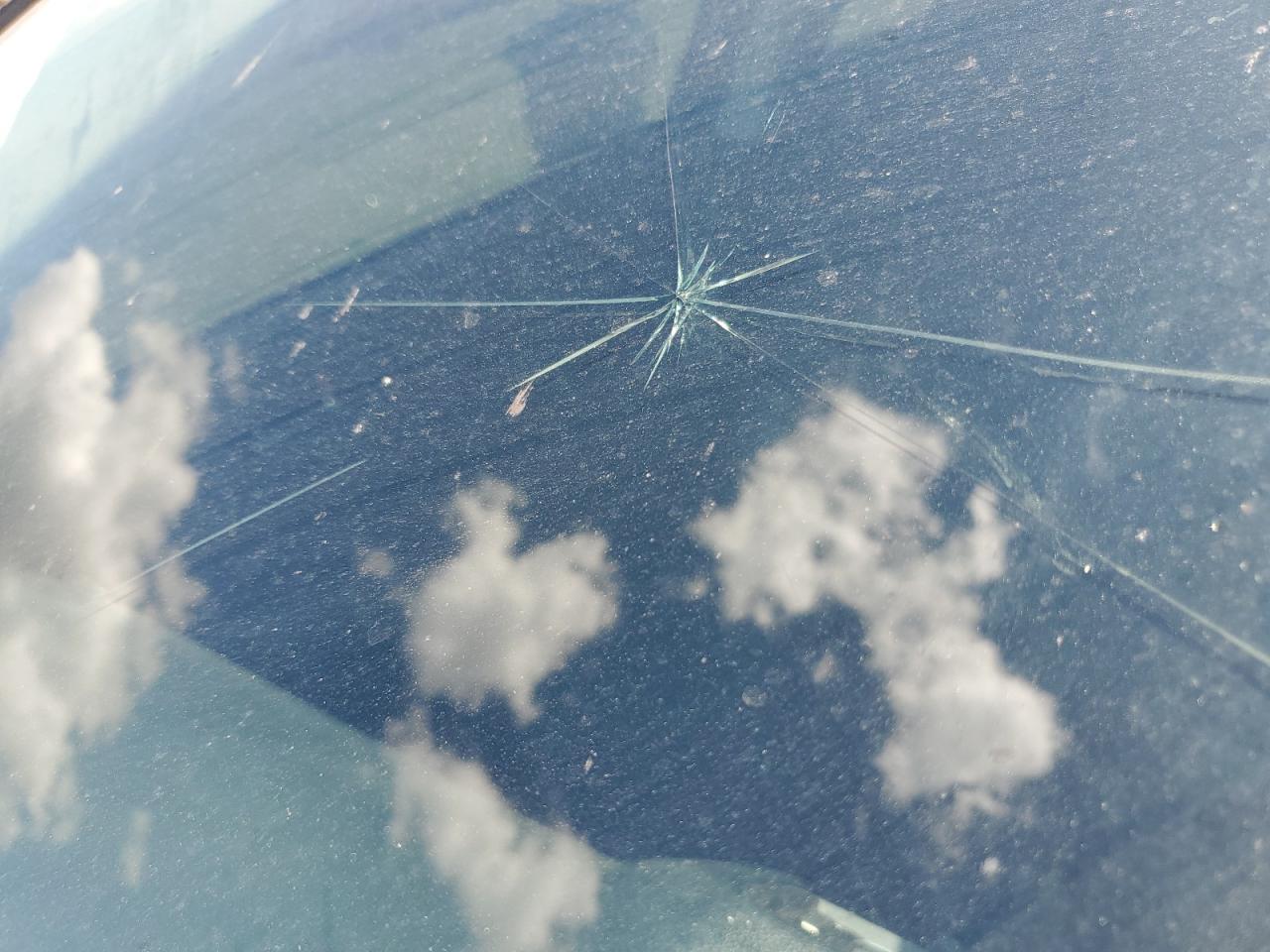 2015 Subaru Legacy 2.5i Limited Black vin: 4S3BNAN63F3049276 Damage: Windshield, Broken, Replacement Required