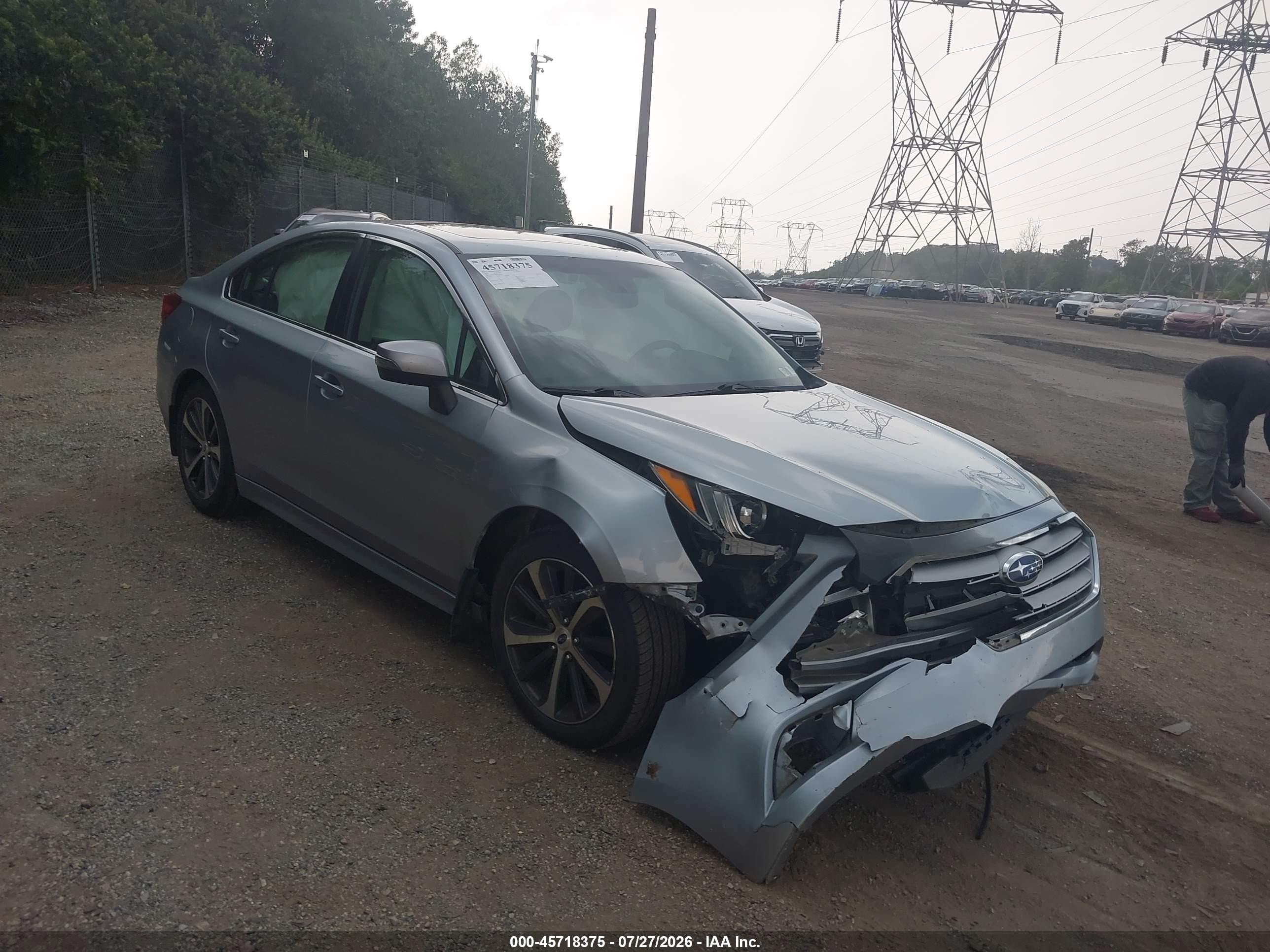2015 Subaru Legacy 2.5i Limited Silver vin: 4S3BNAN63F3053635
