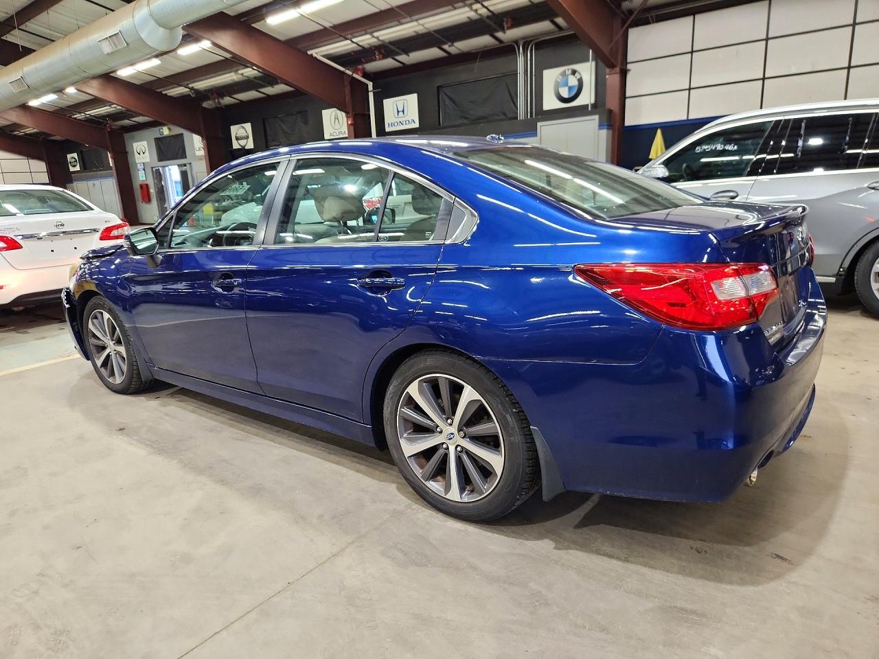 2015 Subaru Legacy 2.5i Limited Blue vin: 4S3BNAN64F3051151