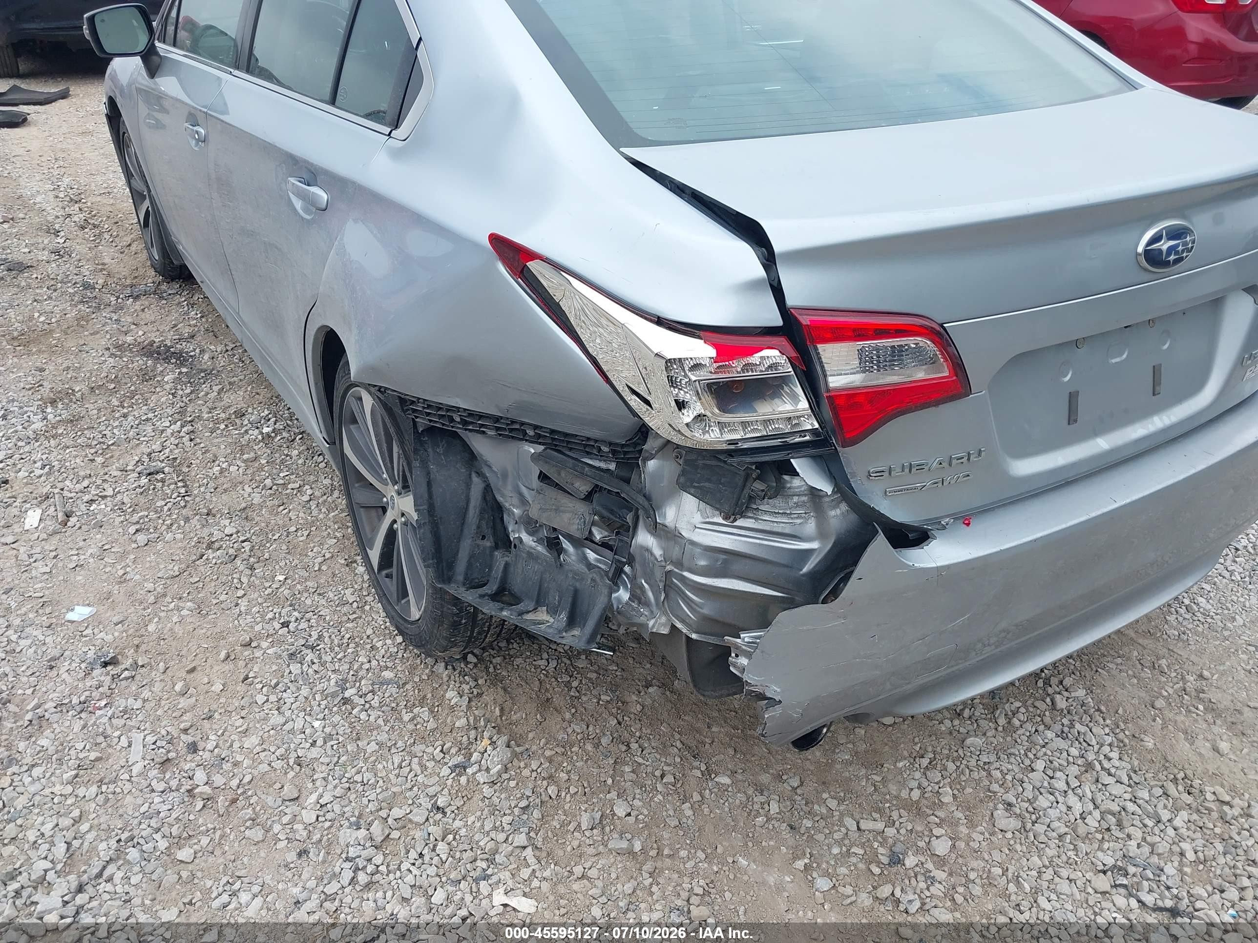 2015 Subaru Legacy 2.5i Limited Light Blue vin: 4S3BNAN64F3052462