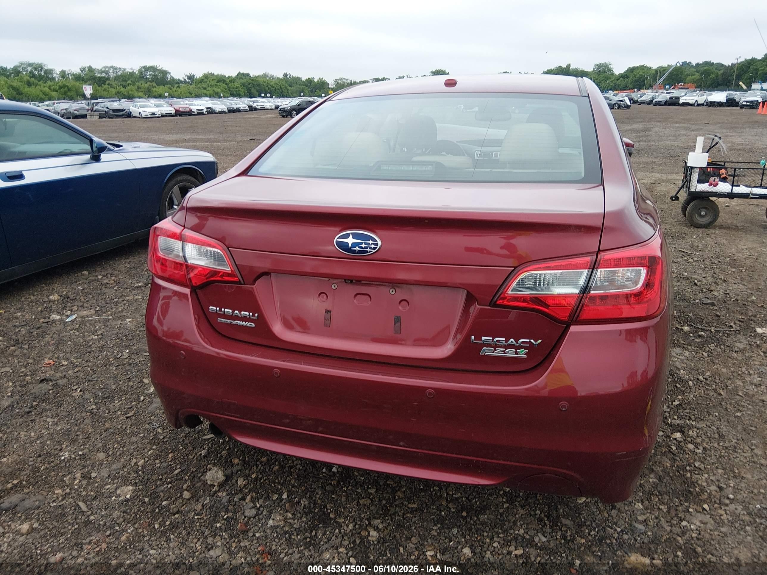 2015 Subaru Legacy 2.5i Limited Red vin: 4S3BNAN65F3045844