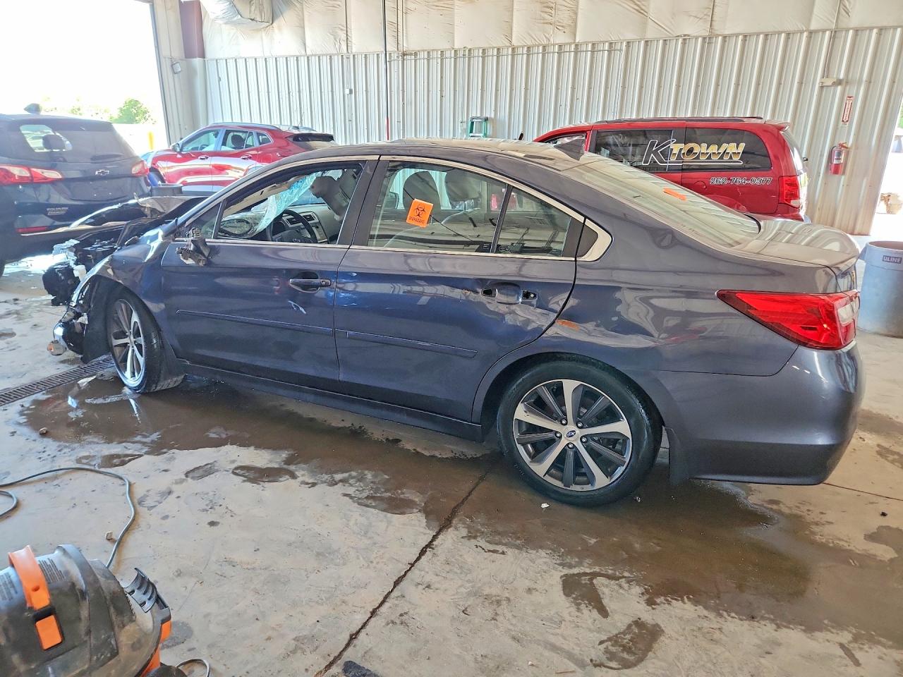 2017 Subaru Legacy 2.5i Limited Gray vin: 4S3BNAN65H3003984