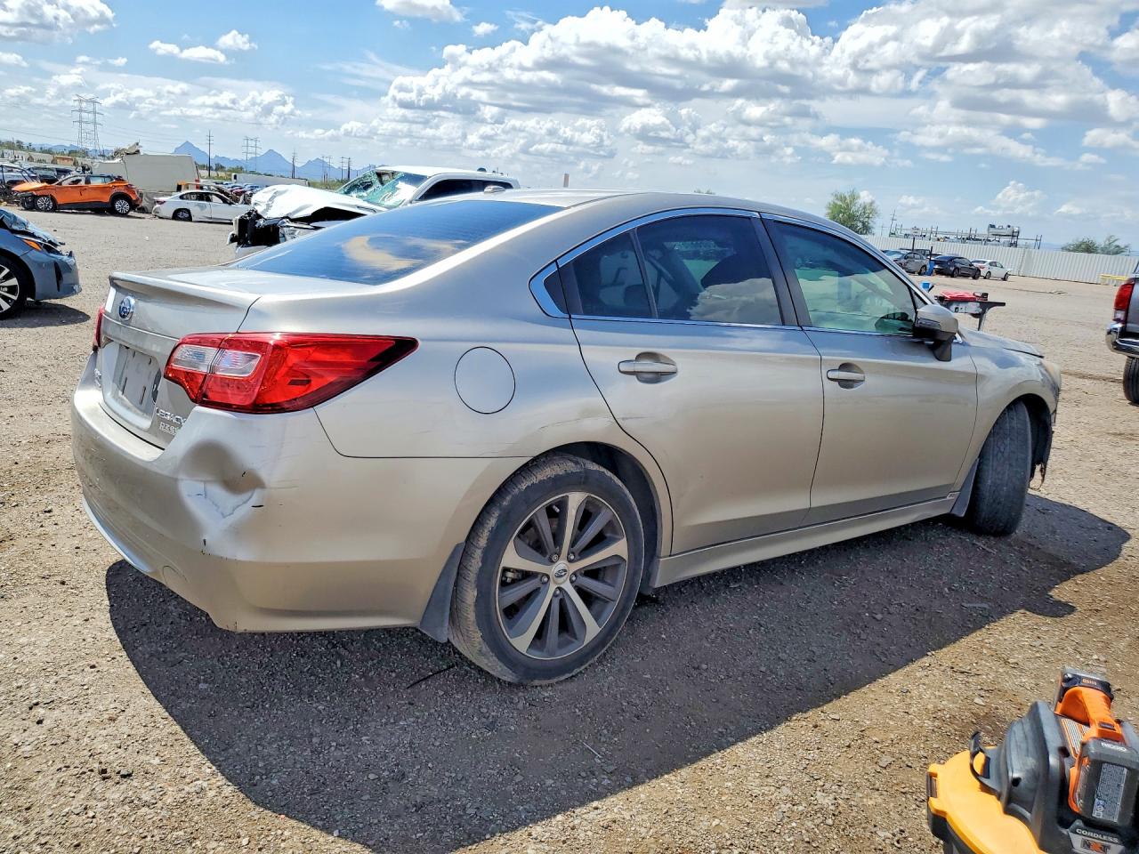 2015 Subaru Legacy 2.5i Limited Gray vin: 4S3BNAN66F3042208