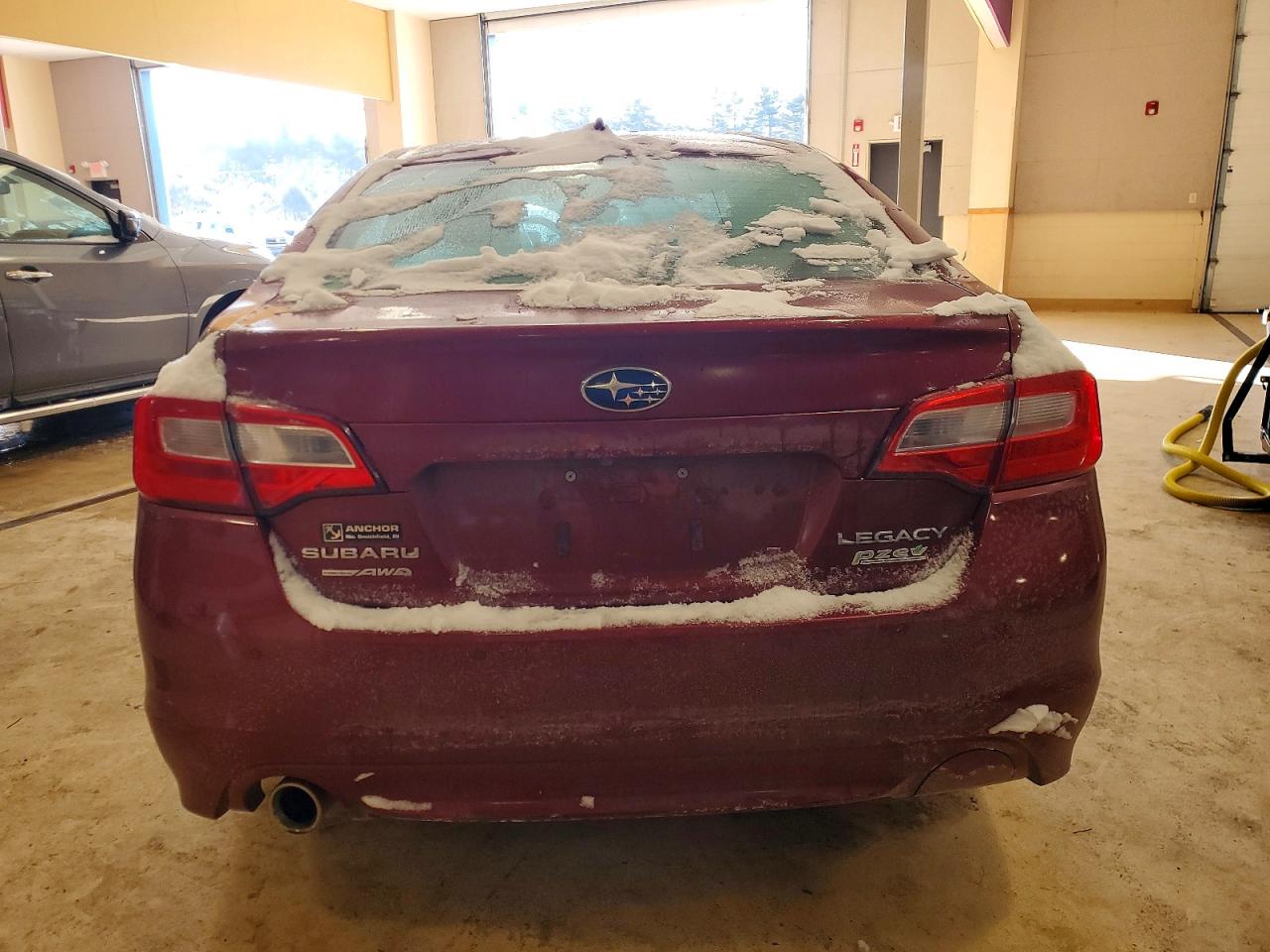 2017 Subaru Legacy 2.5i Limited Burgundy vin: 4S3BNAN66H3036508