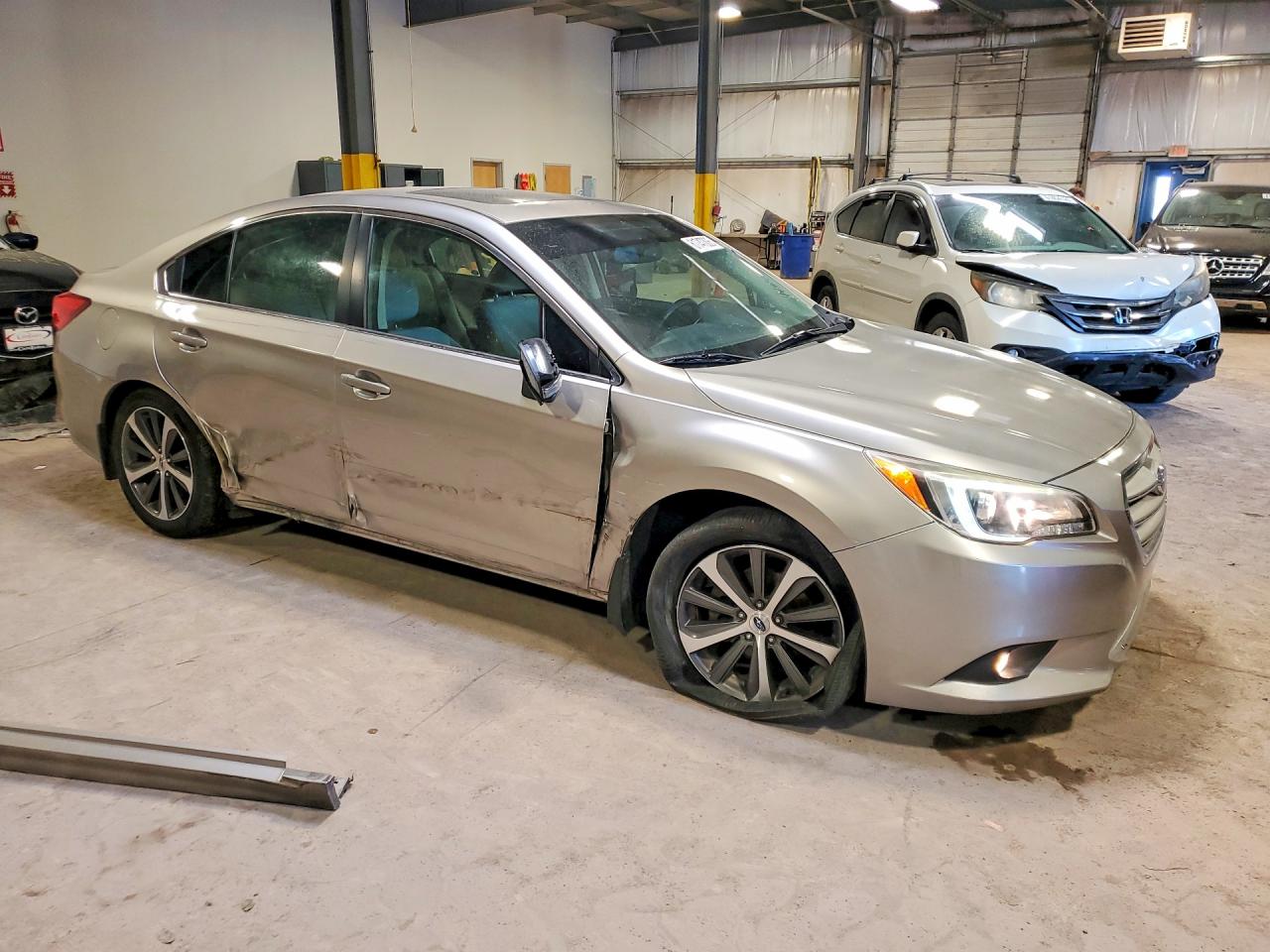 2015 Subaru Legacy 2.5i Limited Gray vin: 4S3BNAN67F3042802