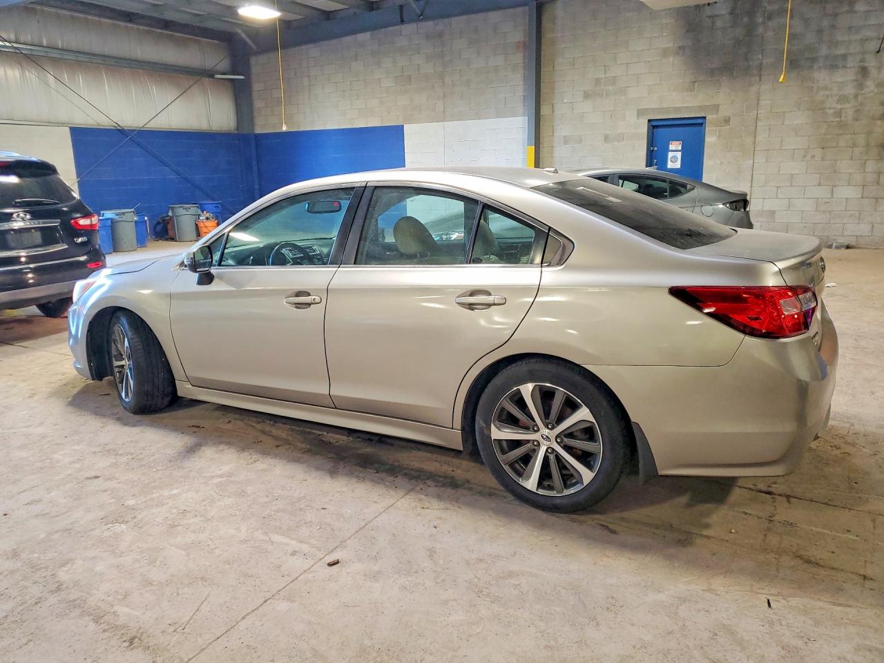 2015 Subaru Legacy 2.5i Limited Gray vin: 4S3BNAN67F3042802