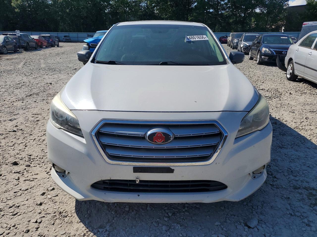 2015 Subaru Legacy 2.5i Limited White vin: 4S3BNAN67F3058577
