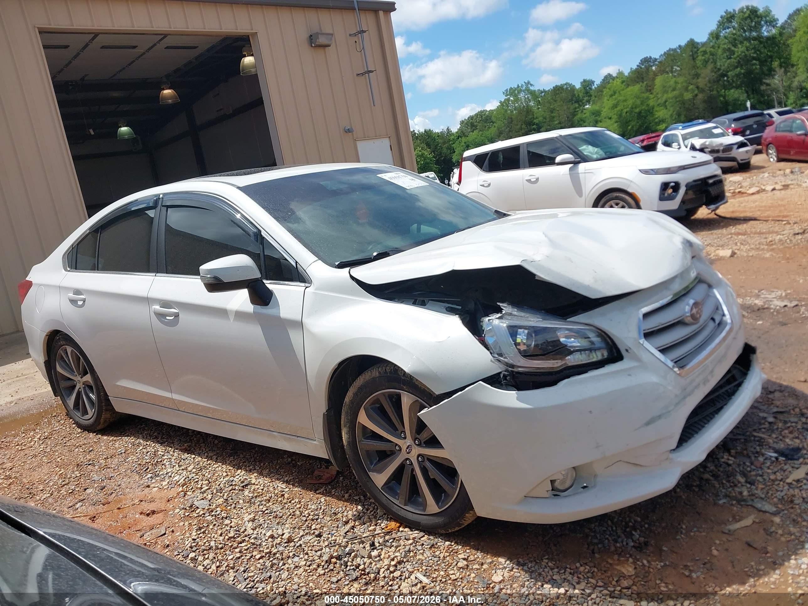 2016 Subaru Legacy 2.5i Limited White vin: 4S3BNAN67G3037472