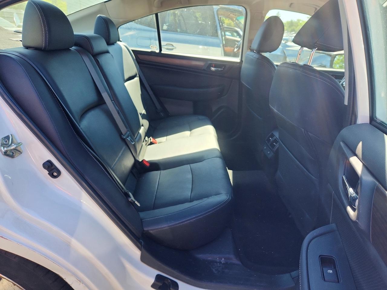 2016 Subaru Legacy 2.5i Limited White vin: 4S3BNAN67G3047497