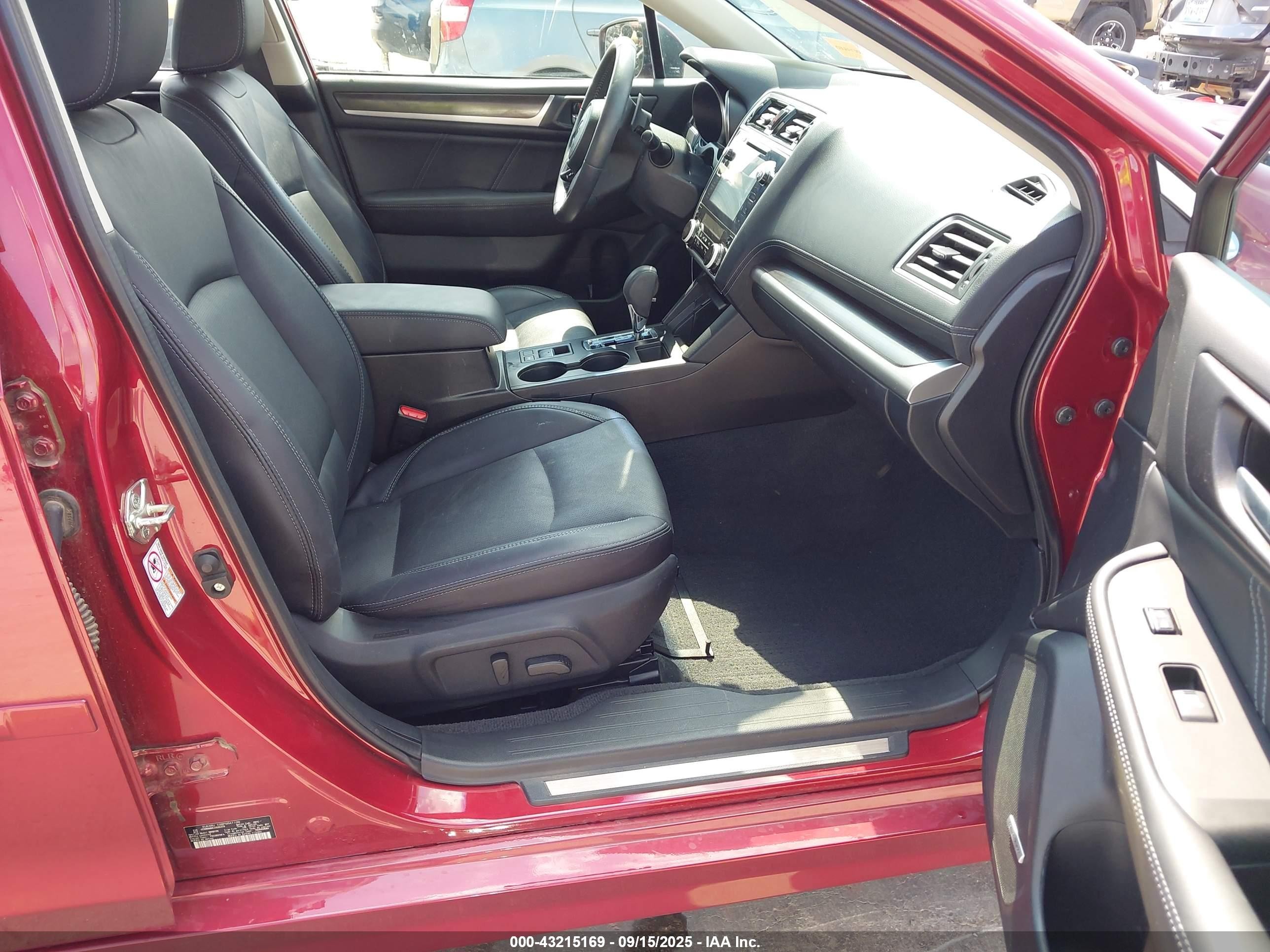 2018 Subaru Legacy 2.5i Limited Красный vin: 4S3BNAN68J3005329