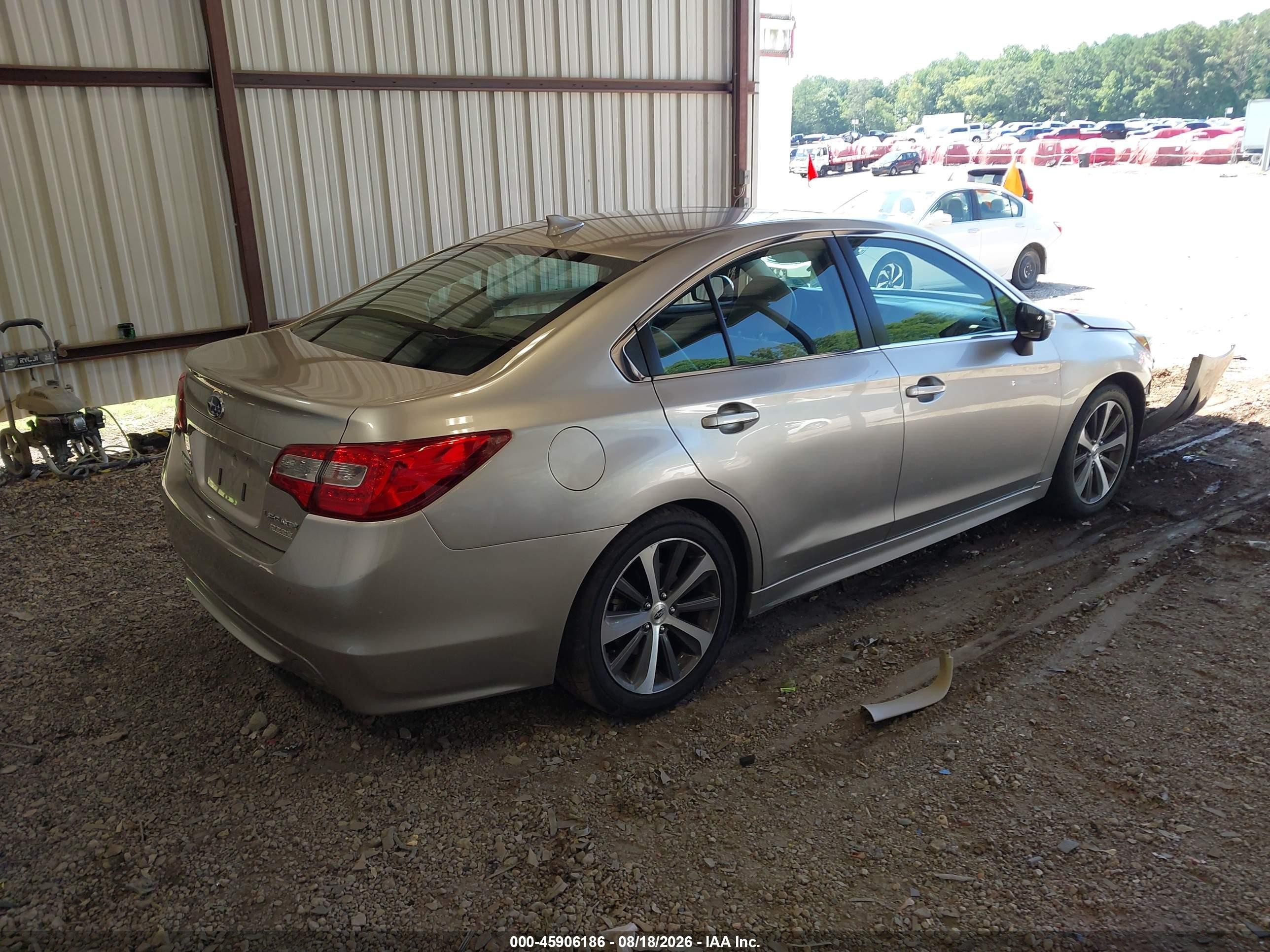 2017 Subaru Legacy 2.5i Limited Gold vin: 4S3BNAN6XH3008825