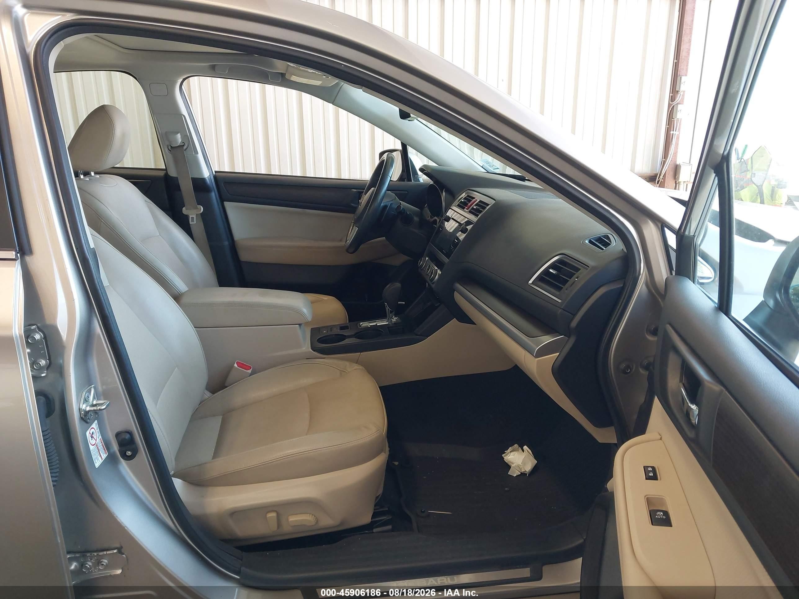 2017 Subaru Legacy 2.5i Limited Gold vin: 4S3BNAN6XH3008825