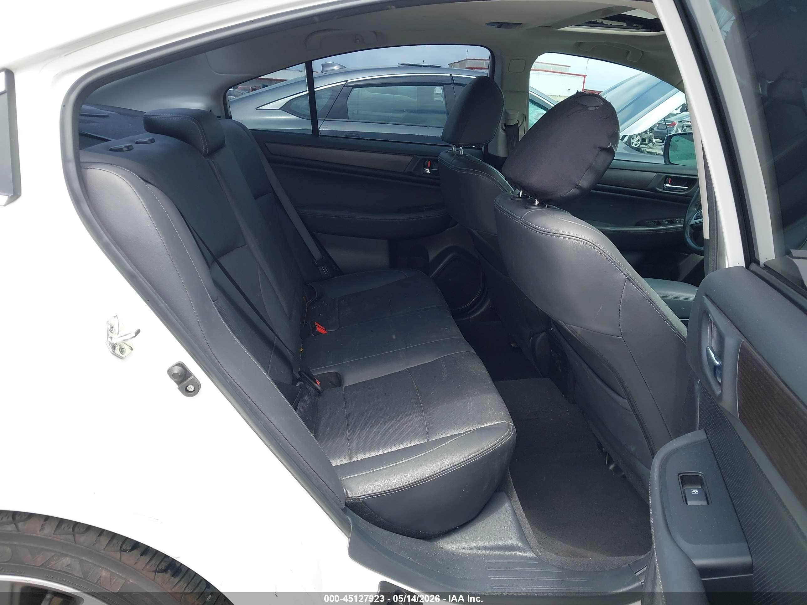 2017 Subaru Legacy 2.5i Limited White vin: 4S3BNAN6XH3018867