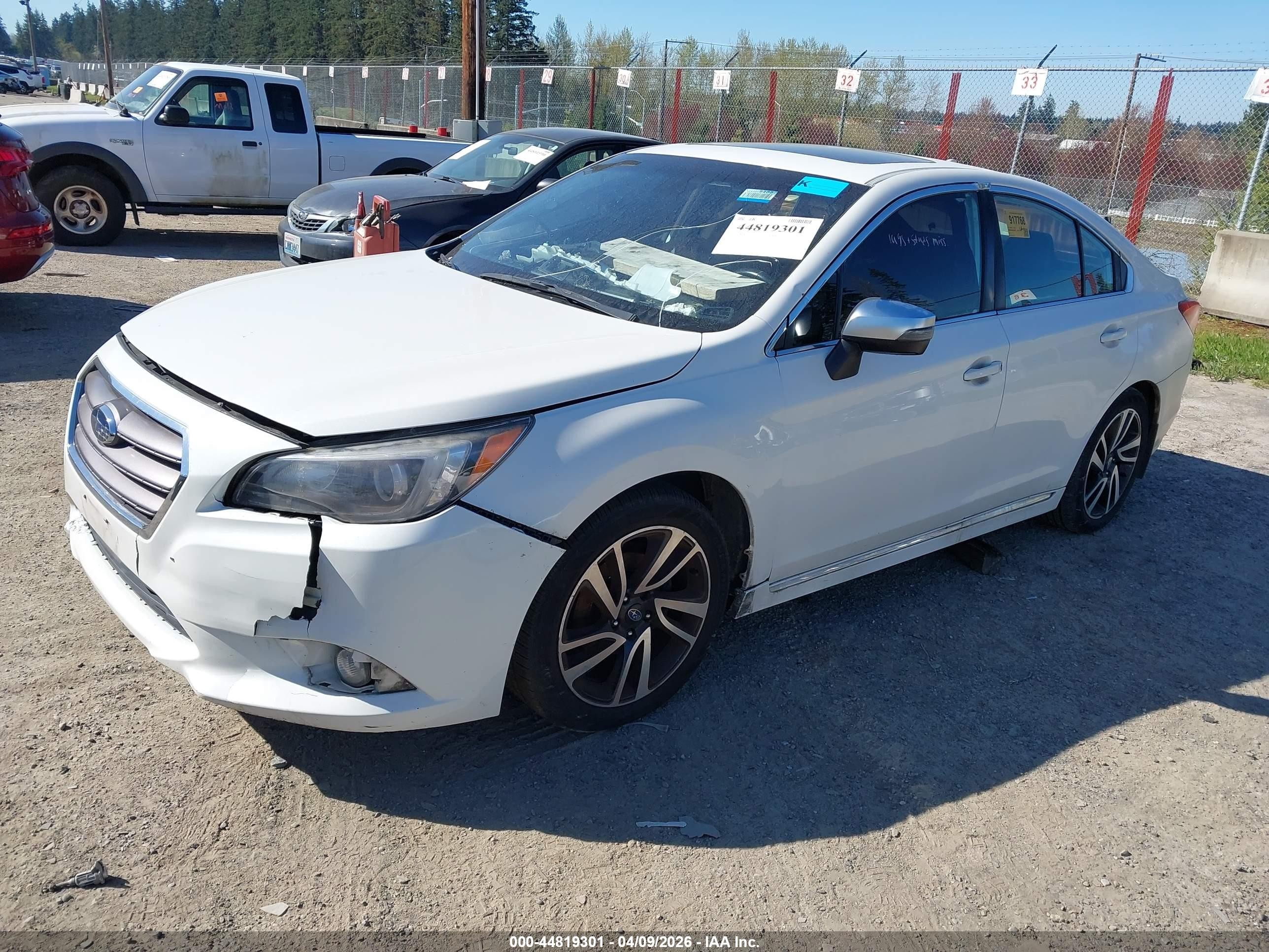 2017 Subaru Legacy 2.5i Sport White vin: 4S3BNAS64H3066093