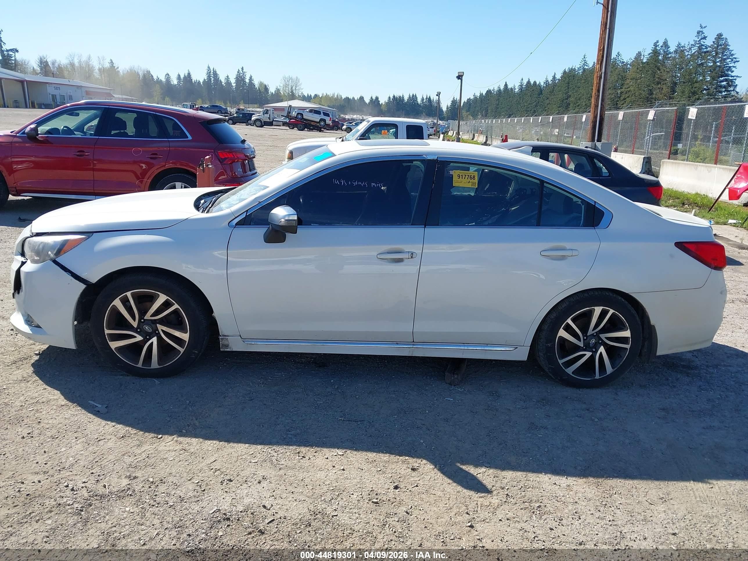 2017 Subaru Legacy 2.5i Sport White vin: 4S3BNAS64H3066093