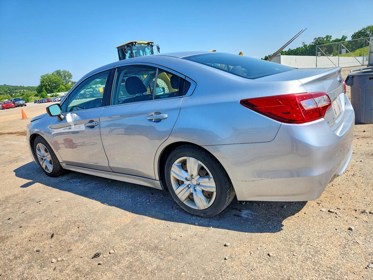 2015 Subaru Legacy 2.5i Silver vin: 4S3BNBA60F3025268