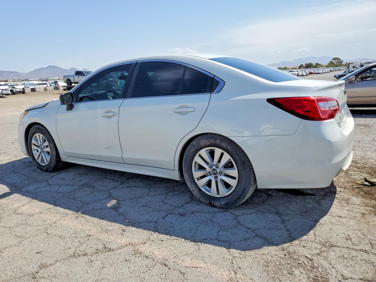 2015 Subaru Legacy 2.5i White vin: 4S3BNBA65F3055835