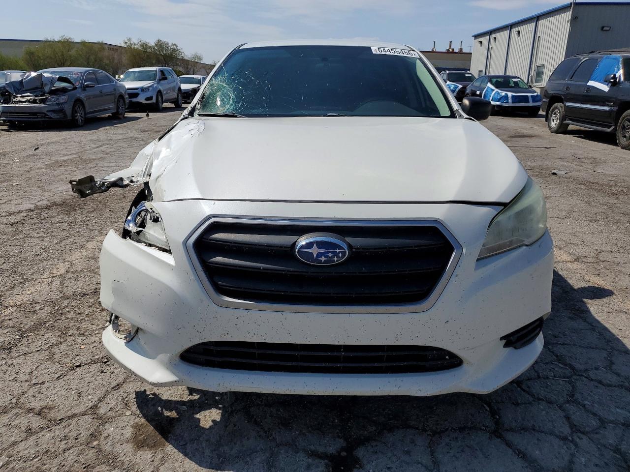 2015 Subaru Legacy 2.5i White vin: 4S3BNBA65F3055835
