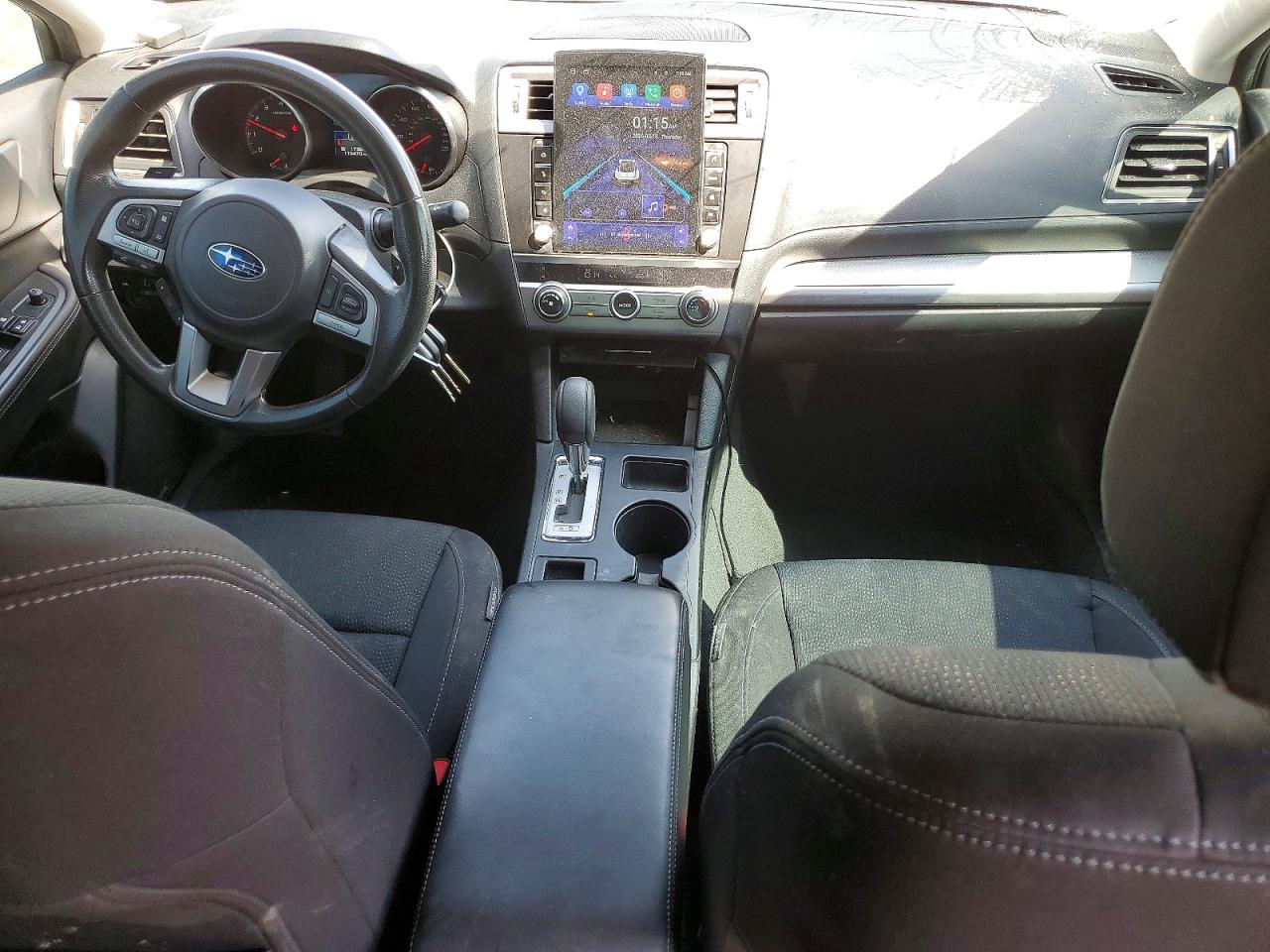 2015 Subaru Legacy 2.5i White vin: 4S3BNBA65F3055835