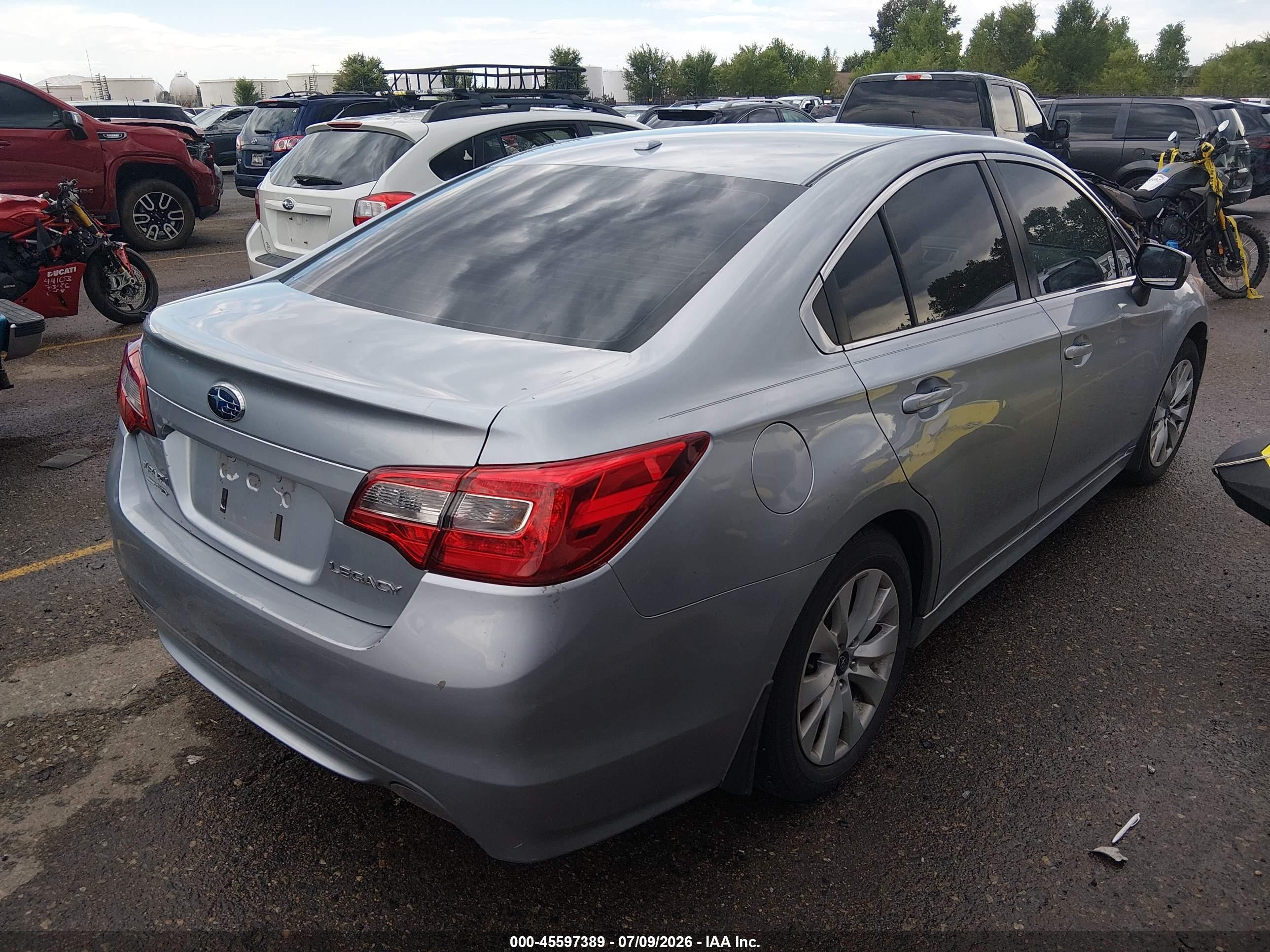 2015 Subaru Legacy 2.5i Premium Gray vin: 4S3BNBC60F3023324