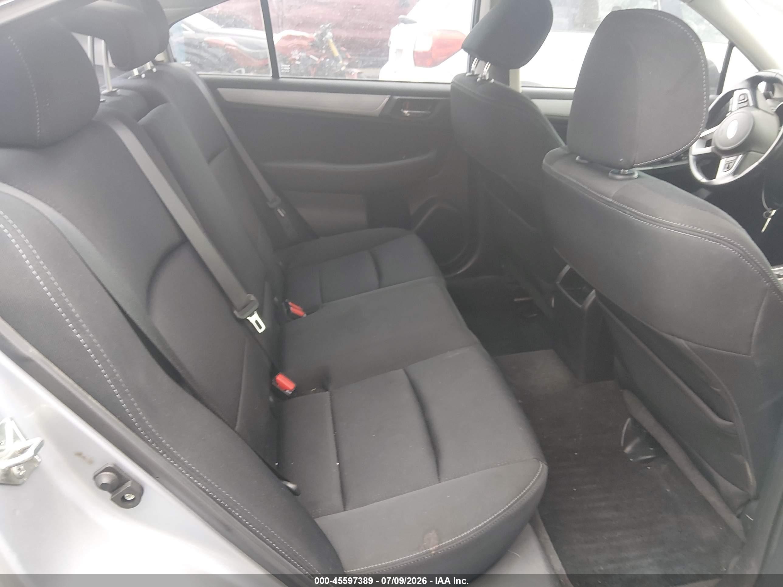 2015 Subaru Legacy 2.5i Premium Gray vin: 4S3BNBC60F3023324