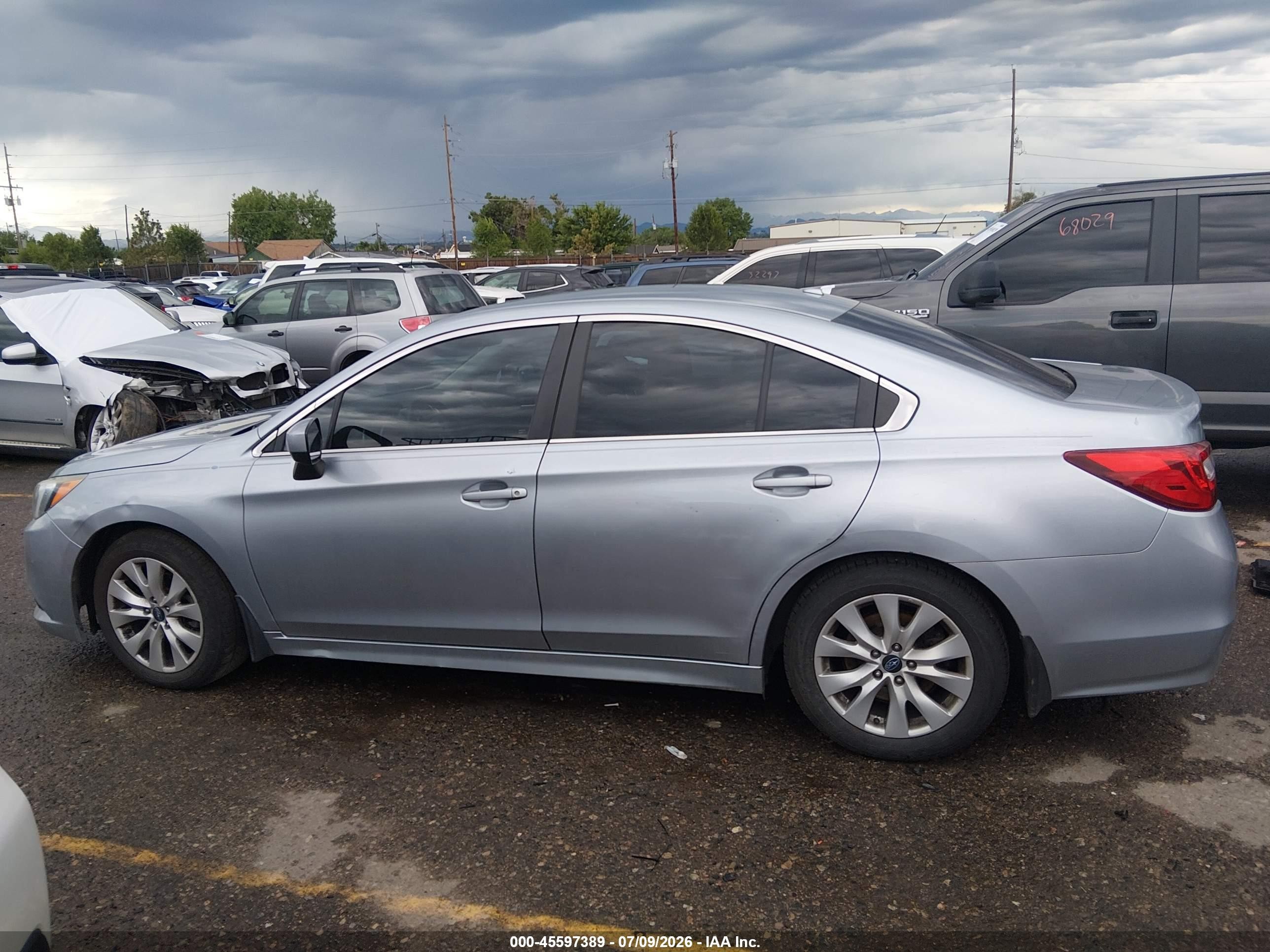 2015 Subaru Legacy 2.5i Premium Gray vin: 4S3BNBC60F3023324