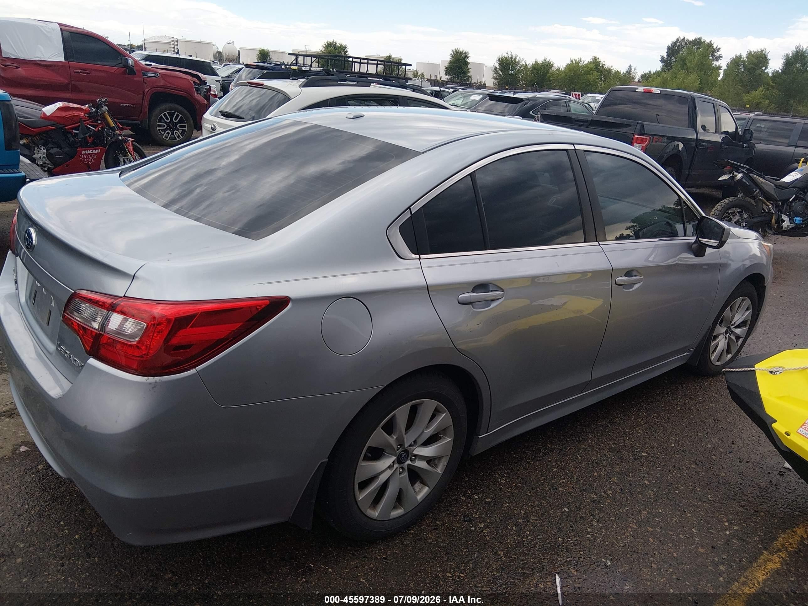 2015 Subaru Legacy 2.5i Premium Gray vin: 4S3BNBC60F3023324