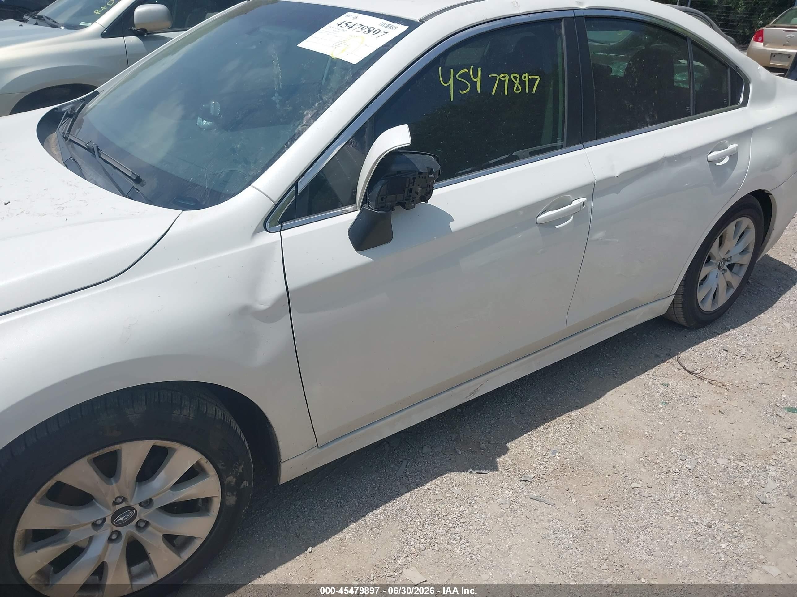 2015 Subaru Legacy 2.5i Premium White vin: 4S3BNBC61F3011814