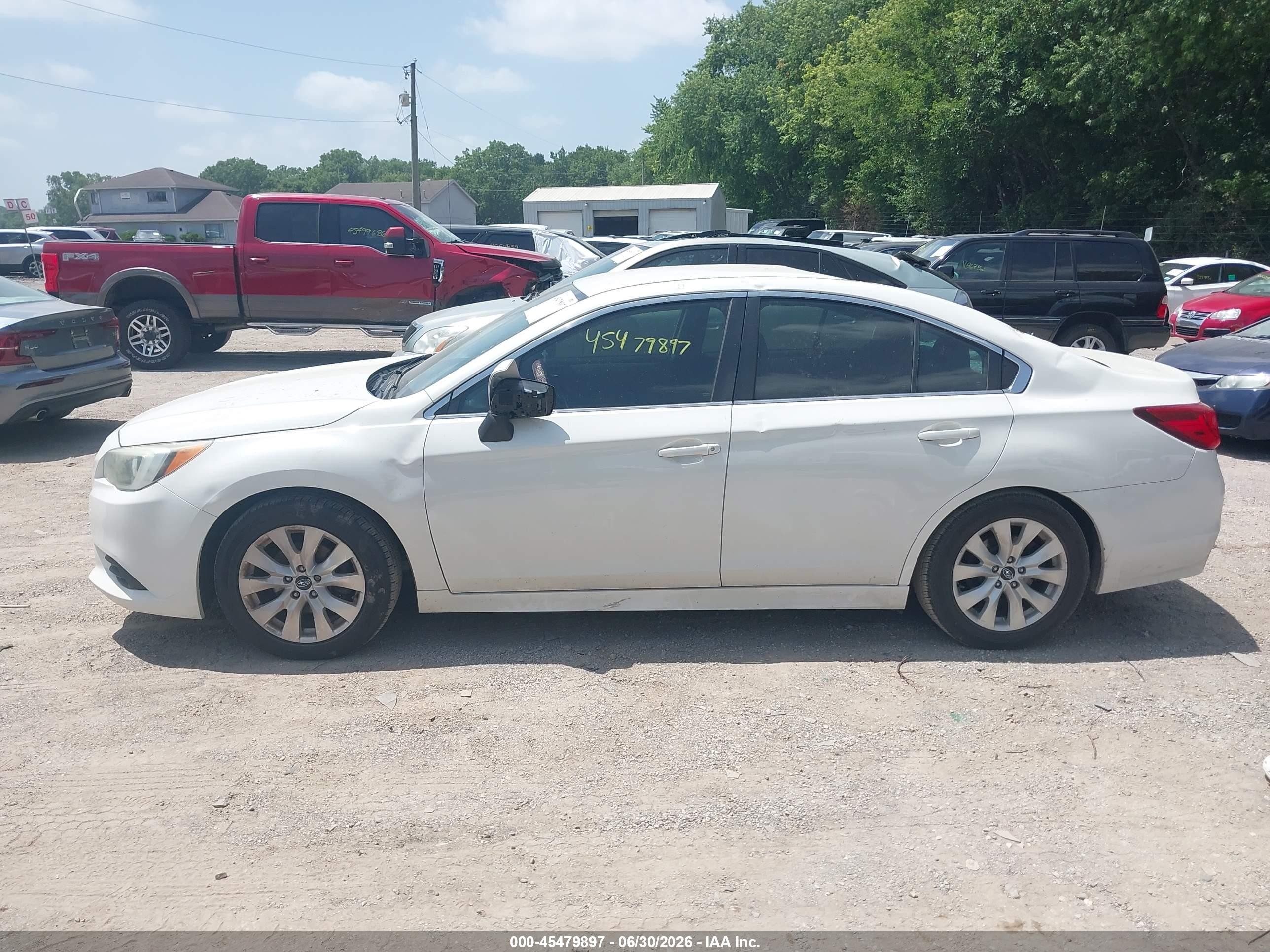 2015 Subaru Legacy 2.5i Premium White vin: 4S3BNBC61F3011814